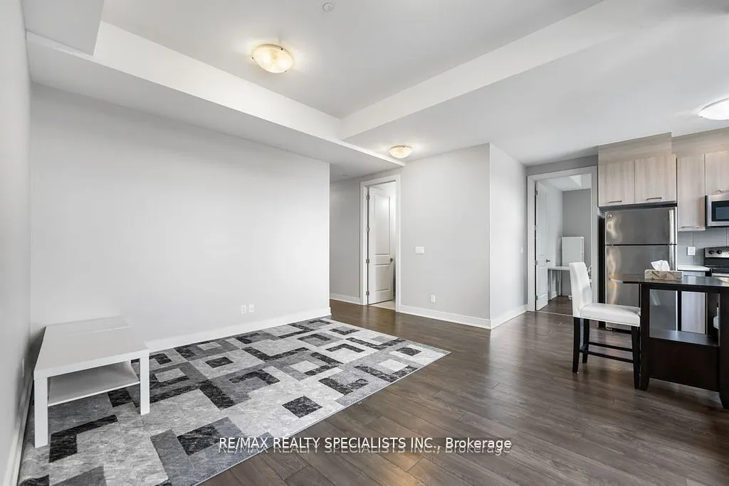 150 Main Street W, #503