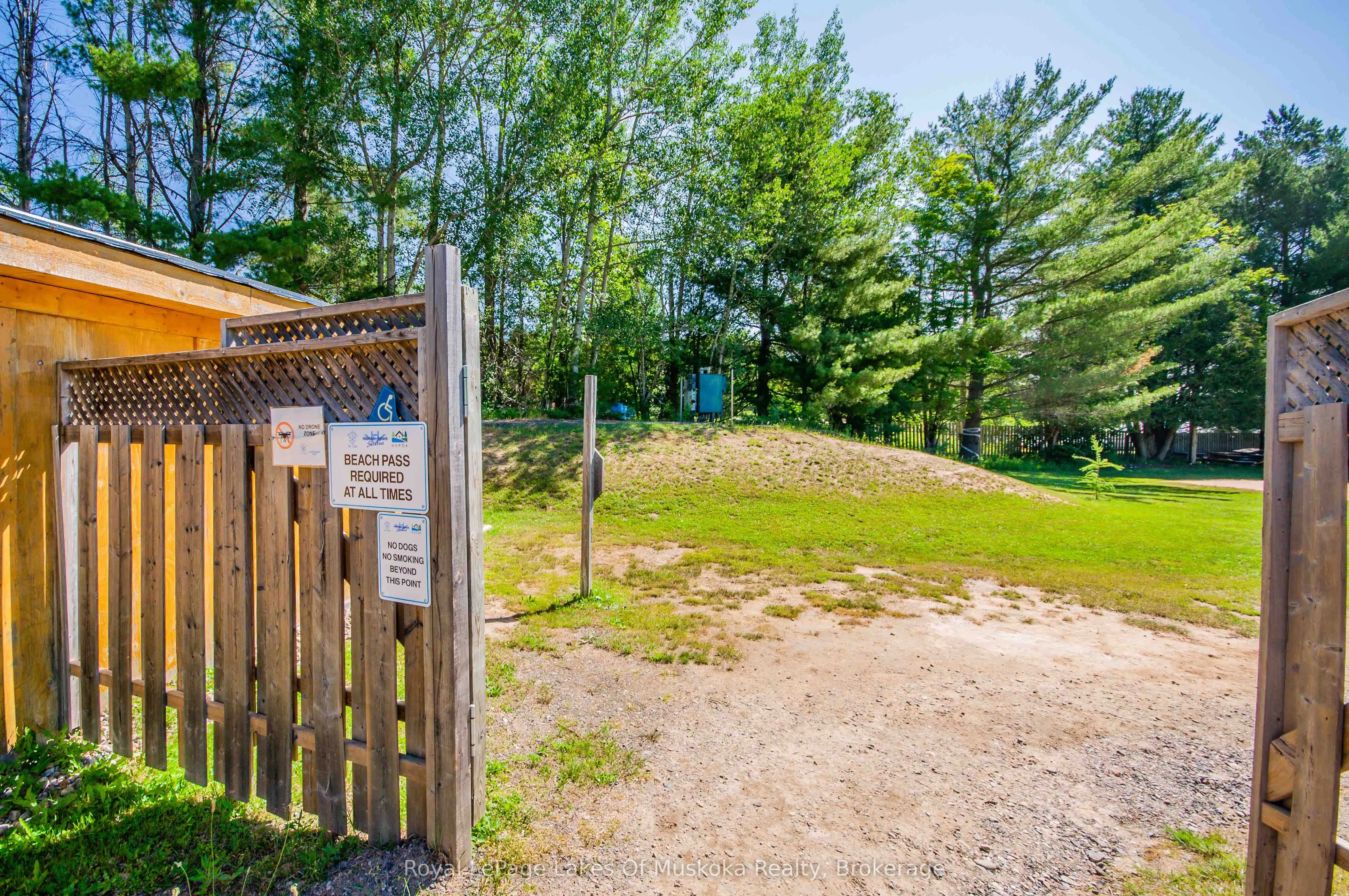 3 TREE TOPS Lane, #102