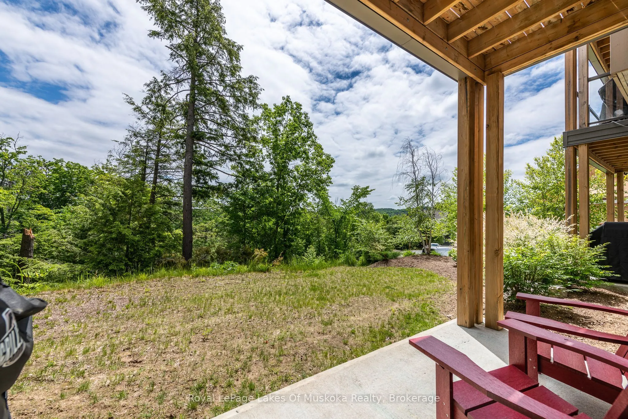 3 TREE TOPS Lane, #102