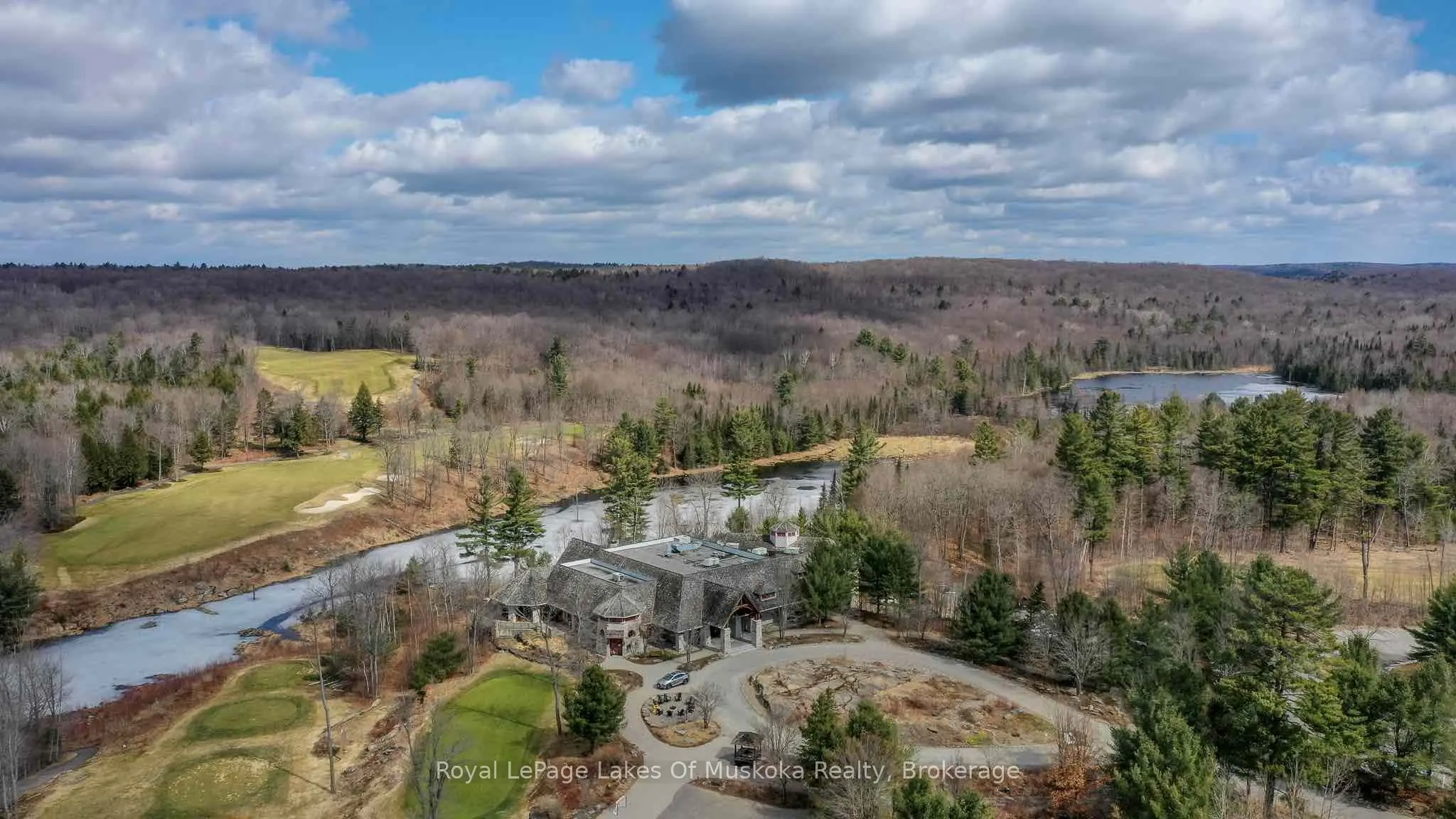 3 TREE TOPS Lane, #102