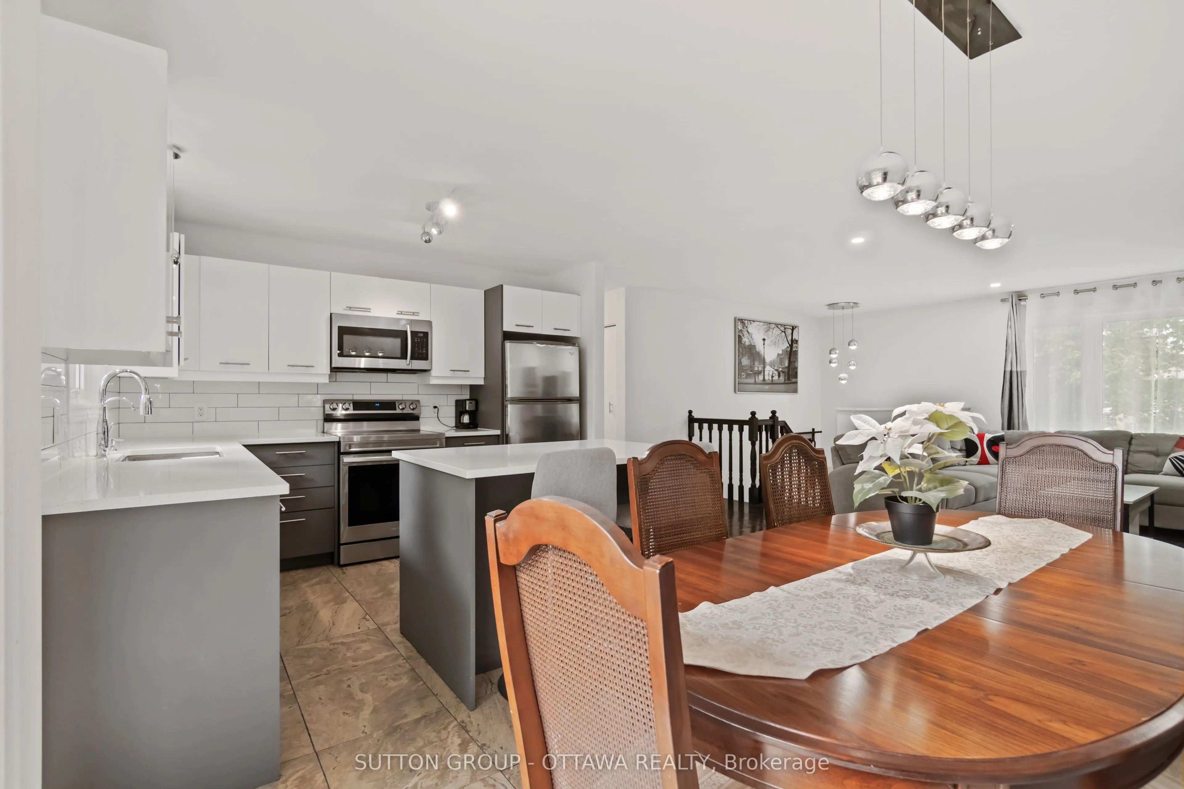 220 Agathe Street