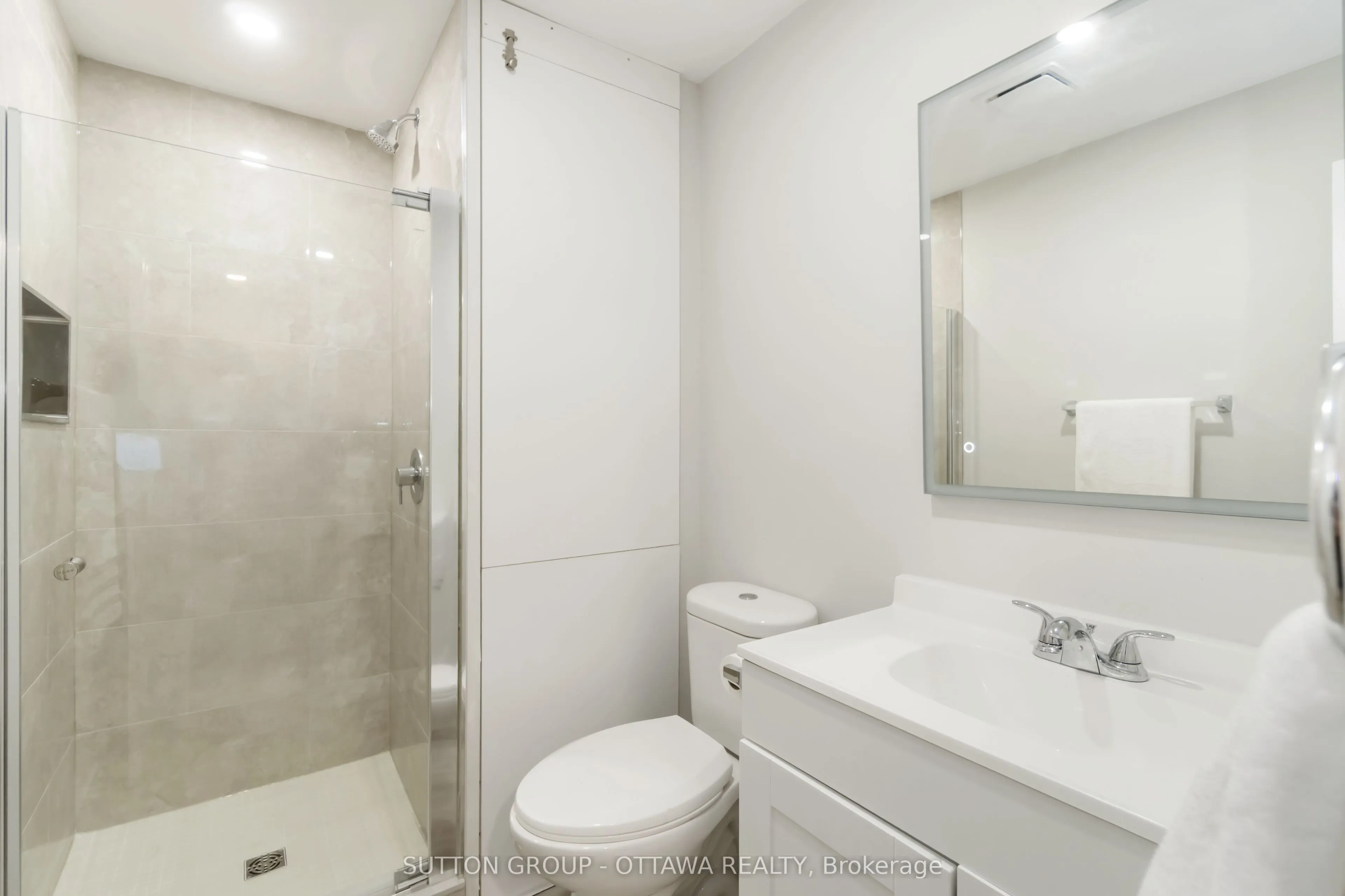 220 Agathe Street