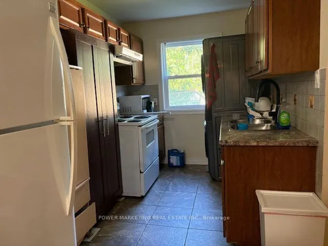 803 Merivale Road