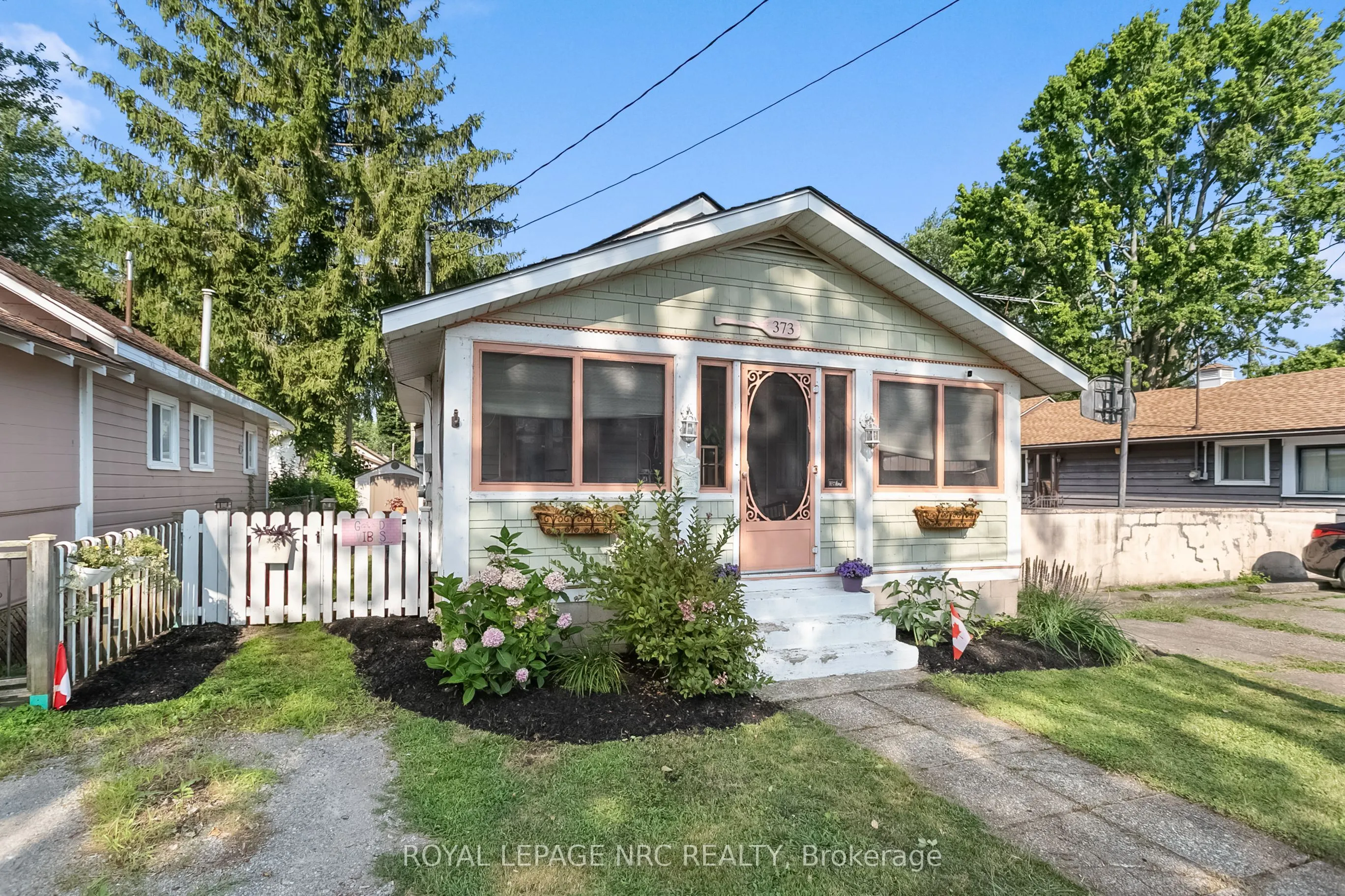 373 Oakwood Avenue
