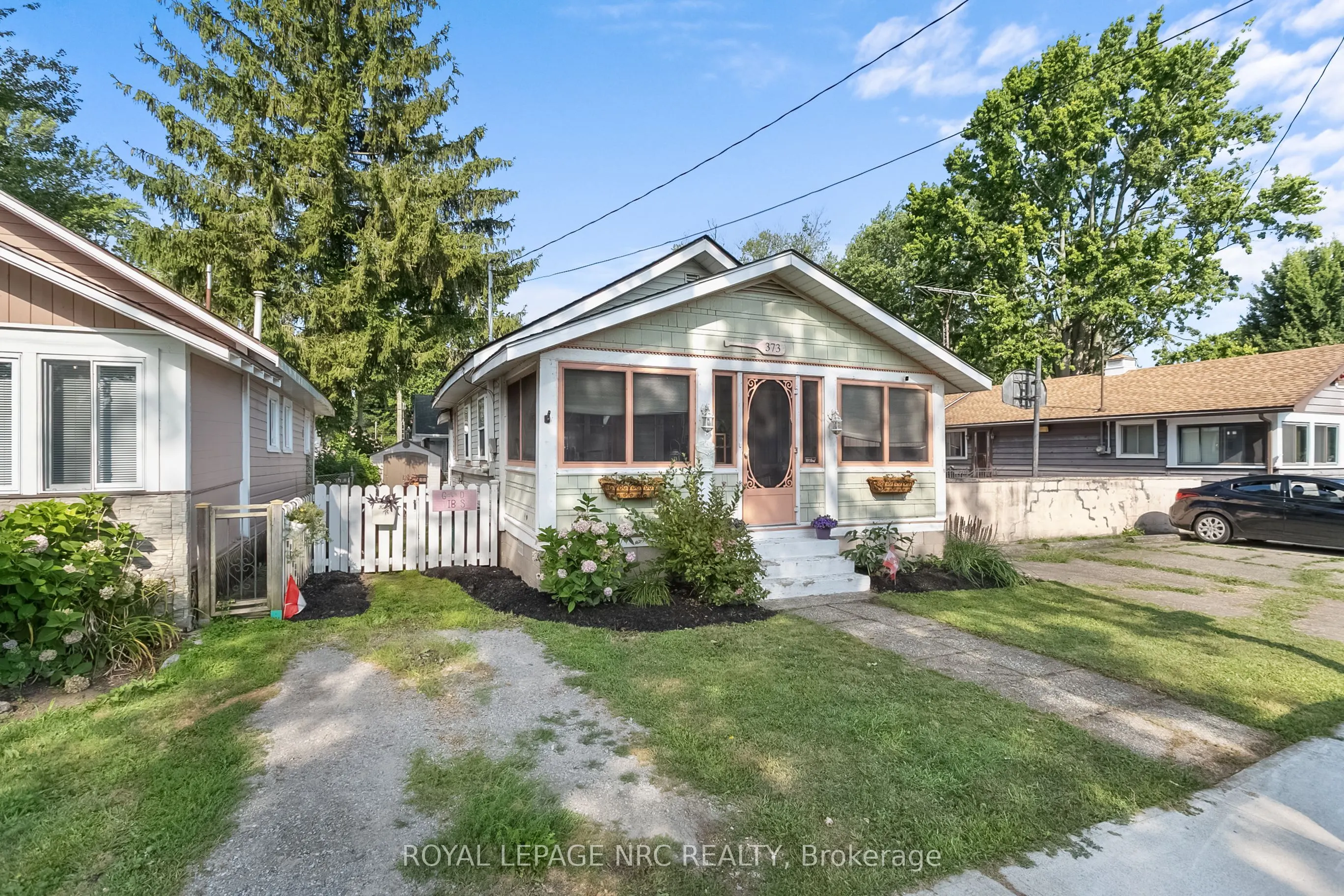 373 Oakwood Avenue