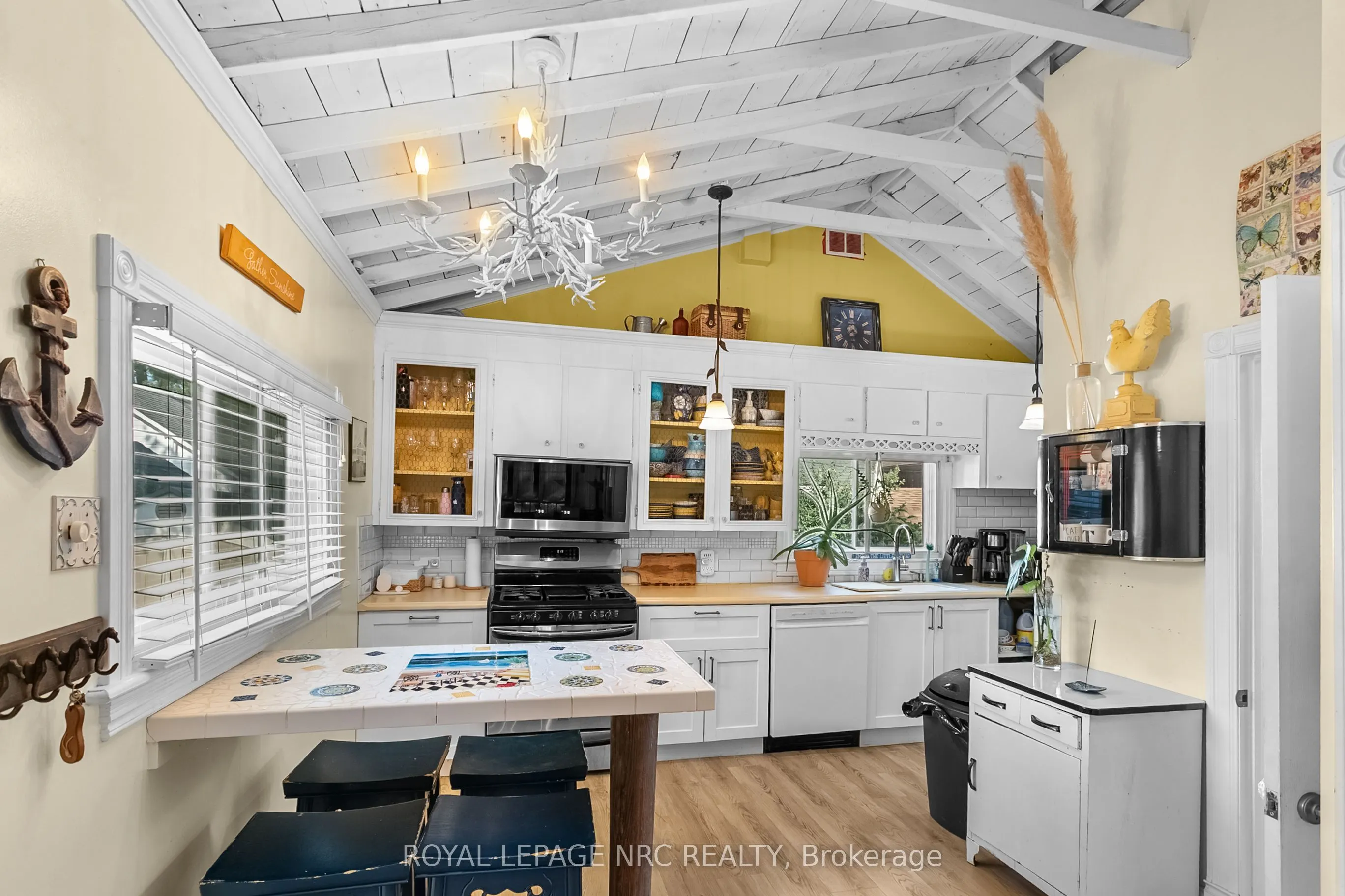 373 Oakwood Avenue