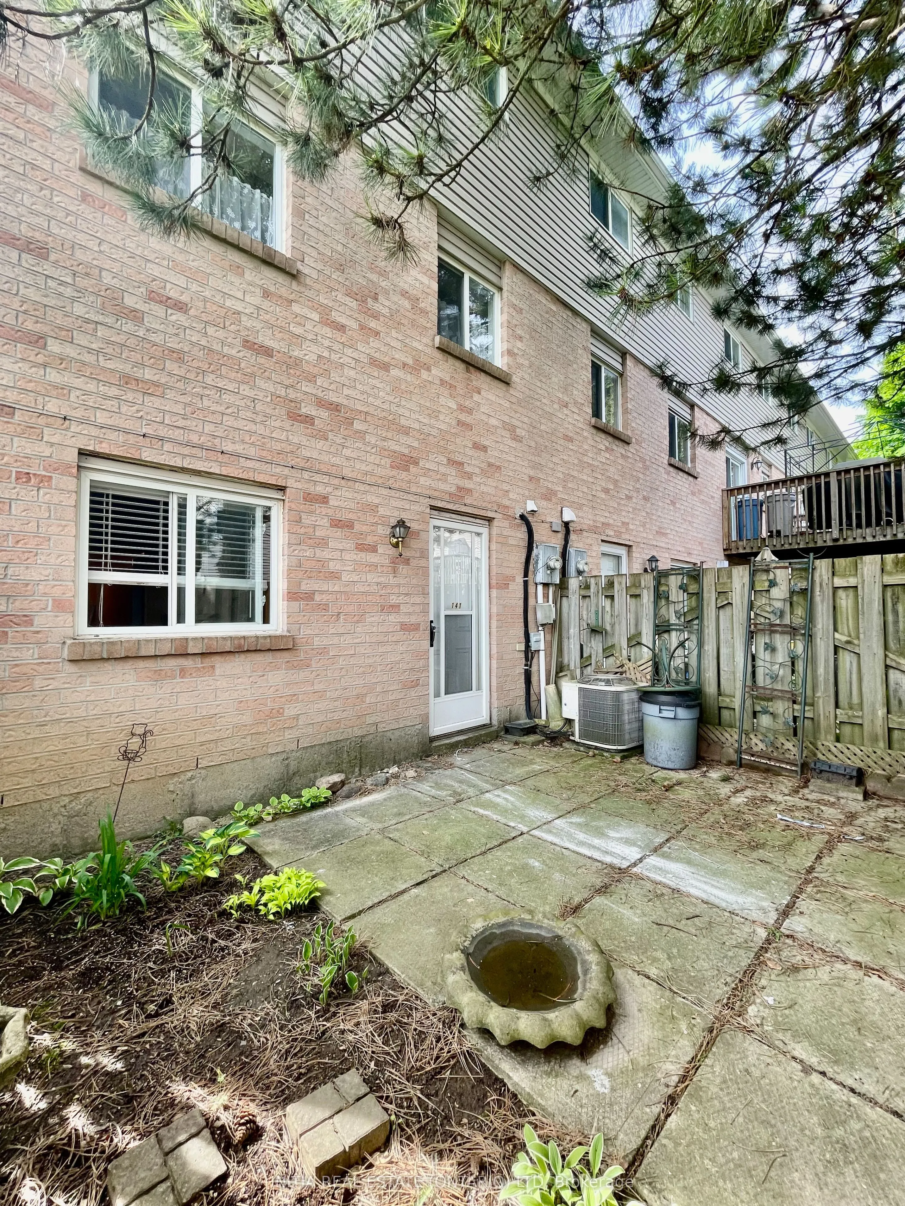 320 Westminster Avenue, #141