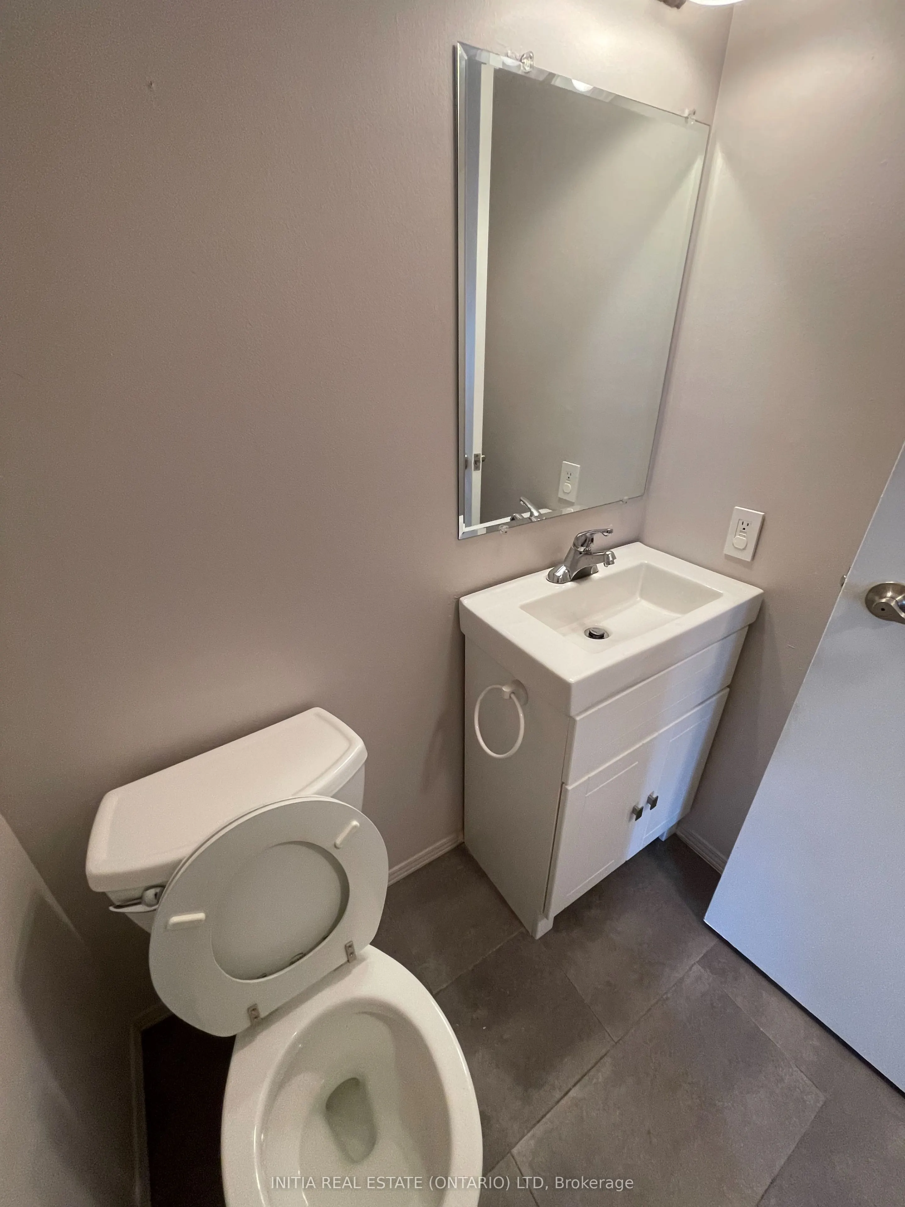 320 Westminster Avenue, #141