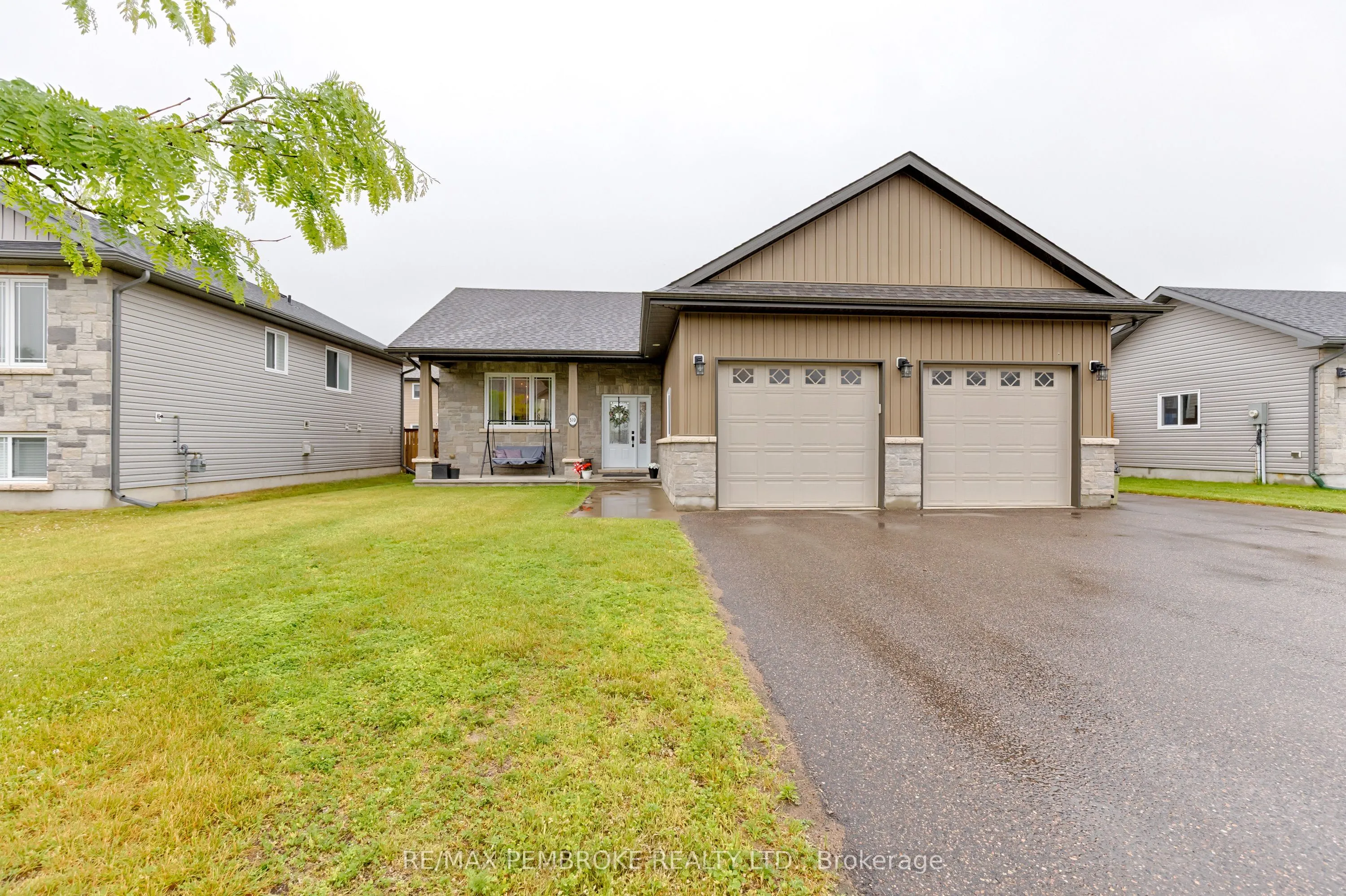 520 Gardner Crescent