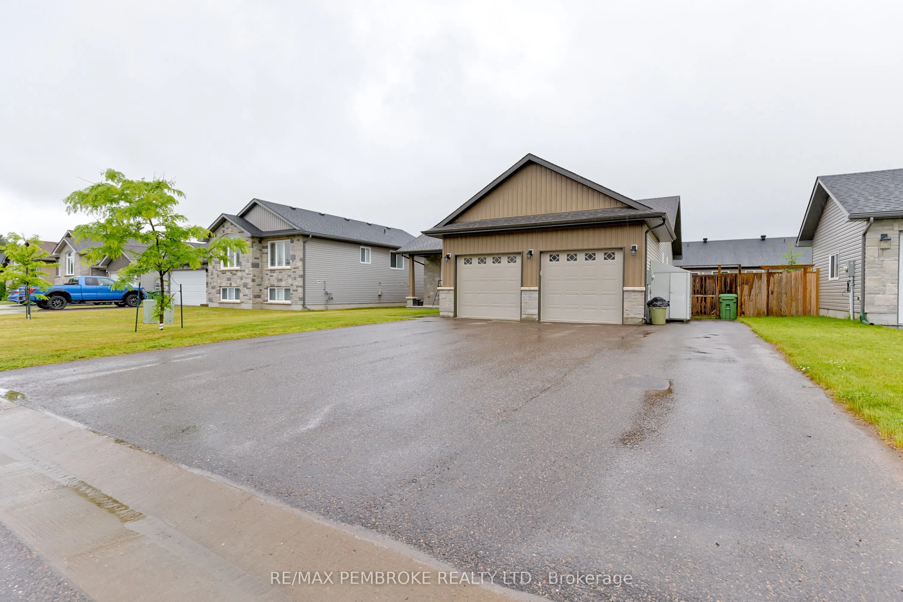 520 Gardner Crescent