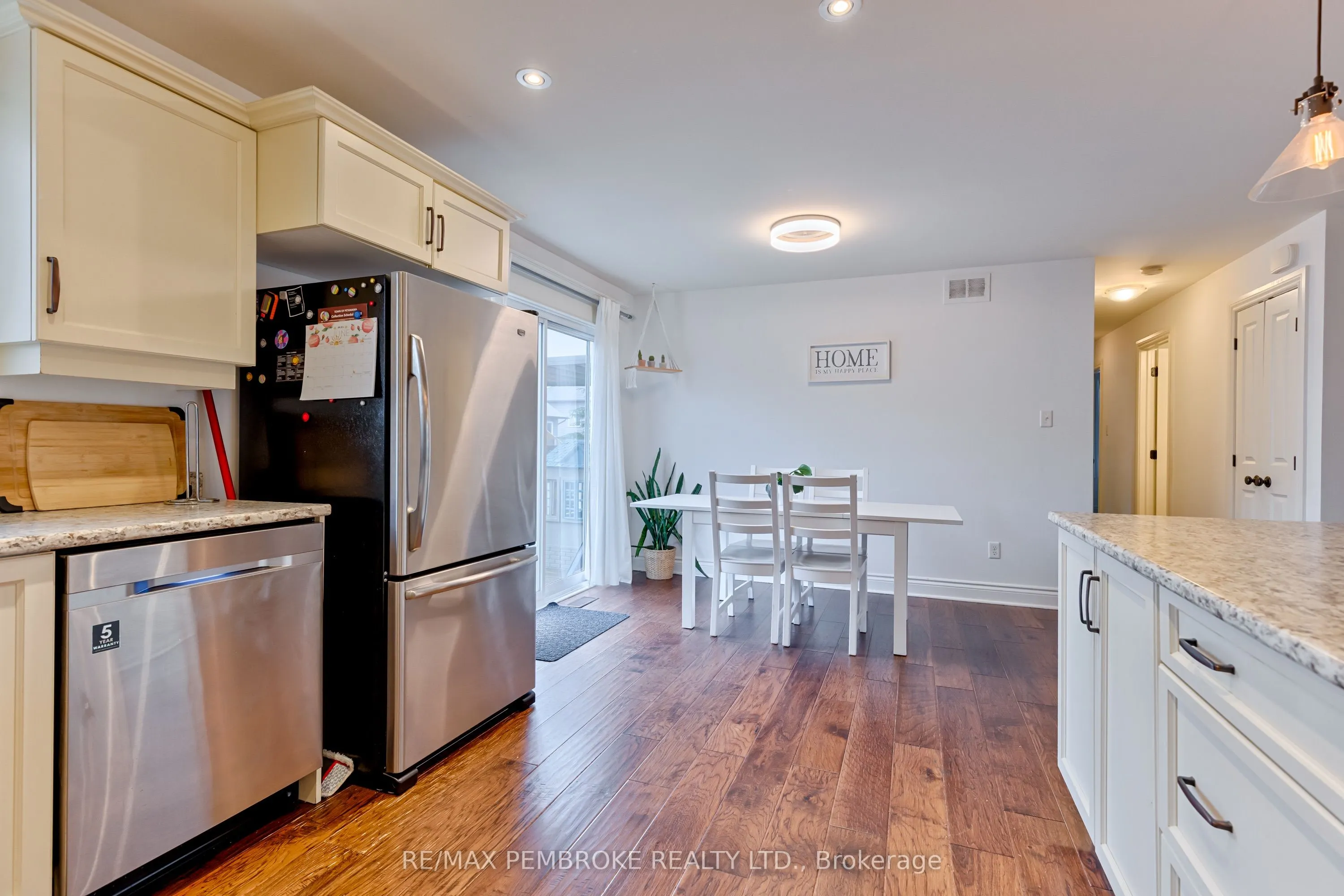 520 Gardner Crescent