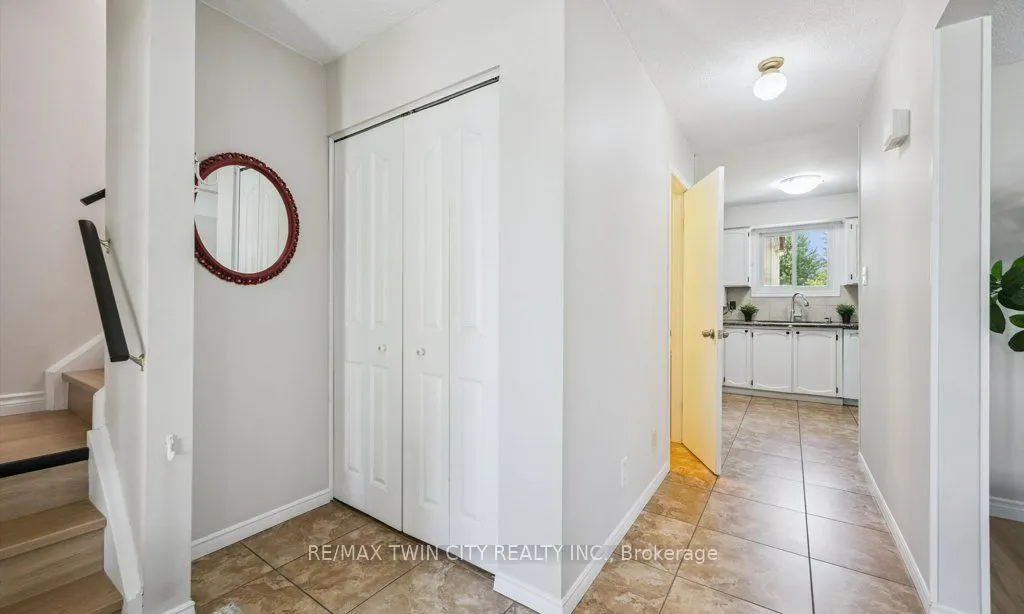 136 St Jerome Crescent