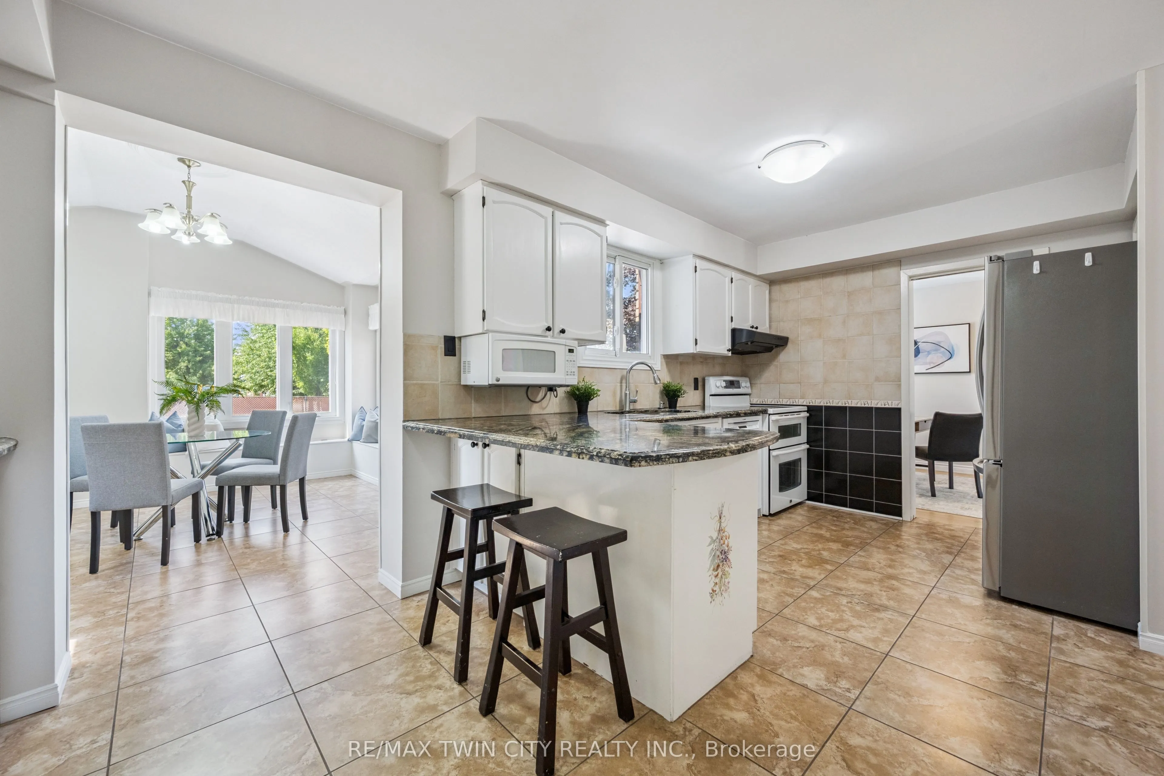 136 St Jerome Crescent