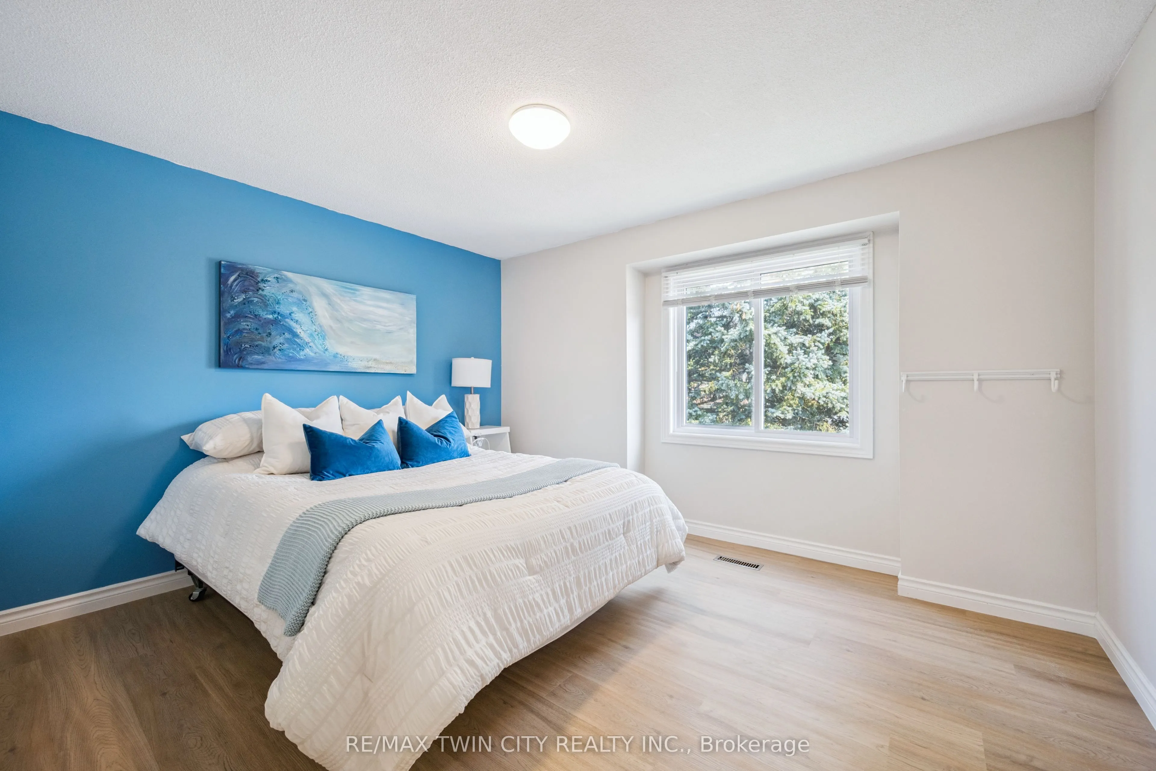 136 St Jerome Crescent