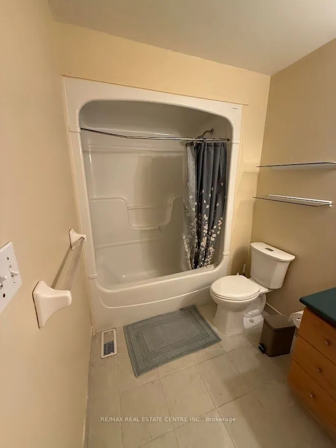 185 Highland Crescent, #1