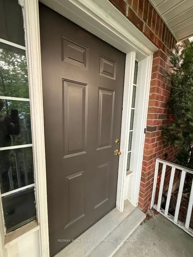 185 Highland Crescent, #1