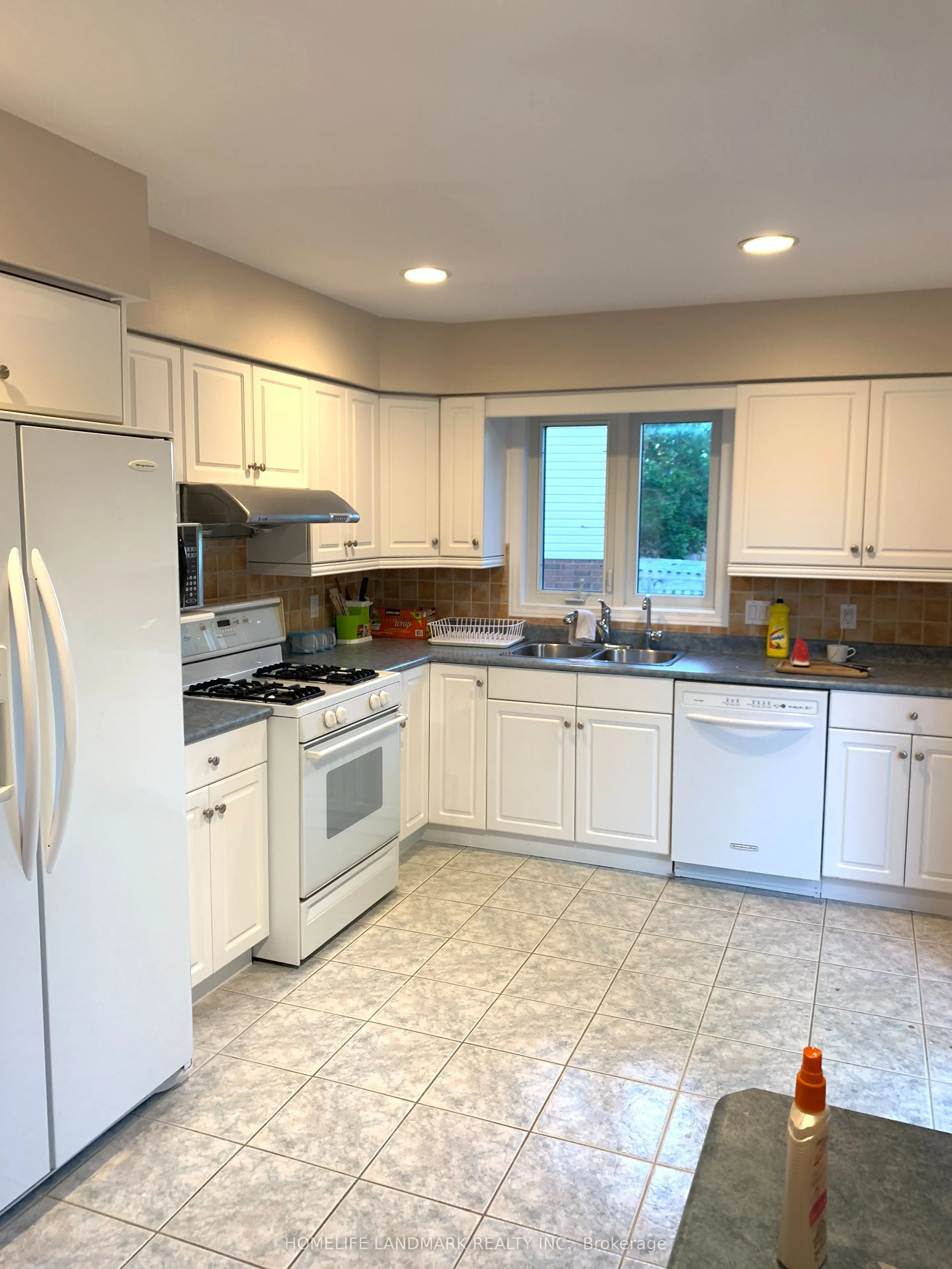 661 Heathcliffe Place
