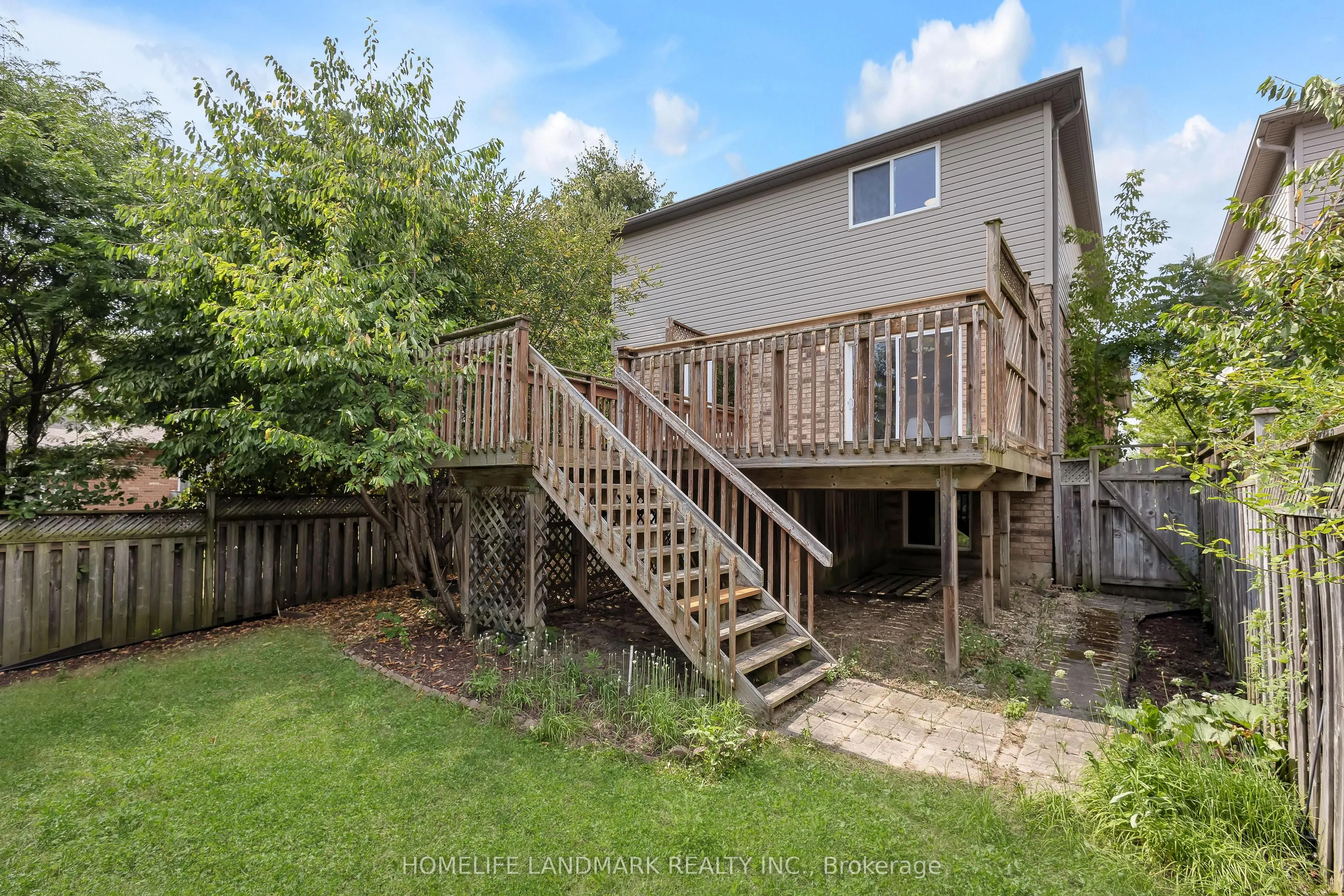 205 Holbeach Crescent