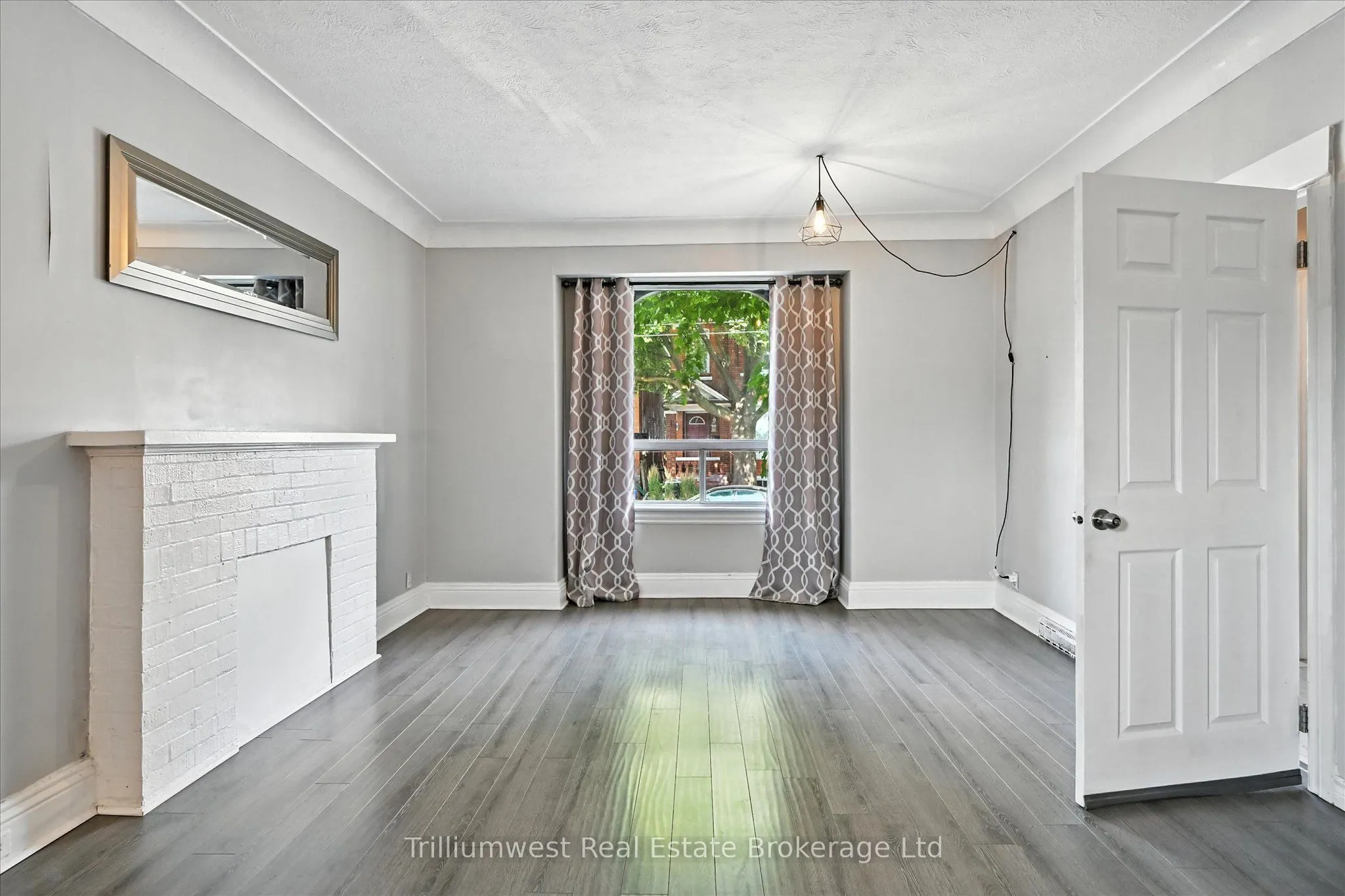 4 Madison Avenue