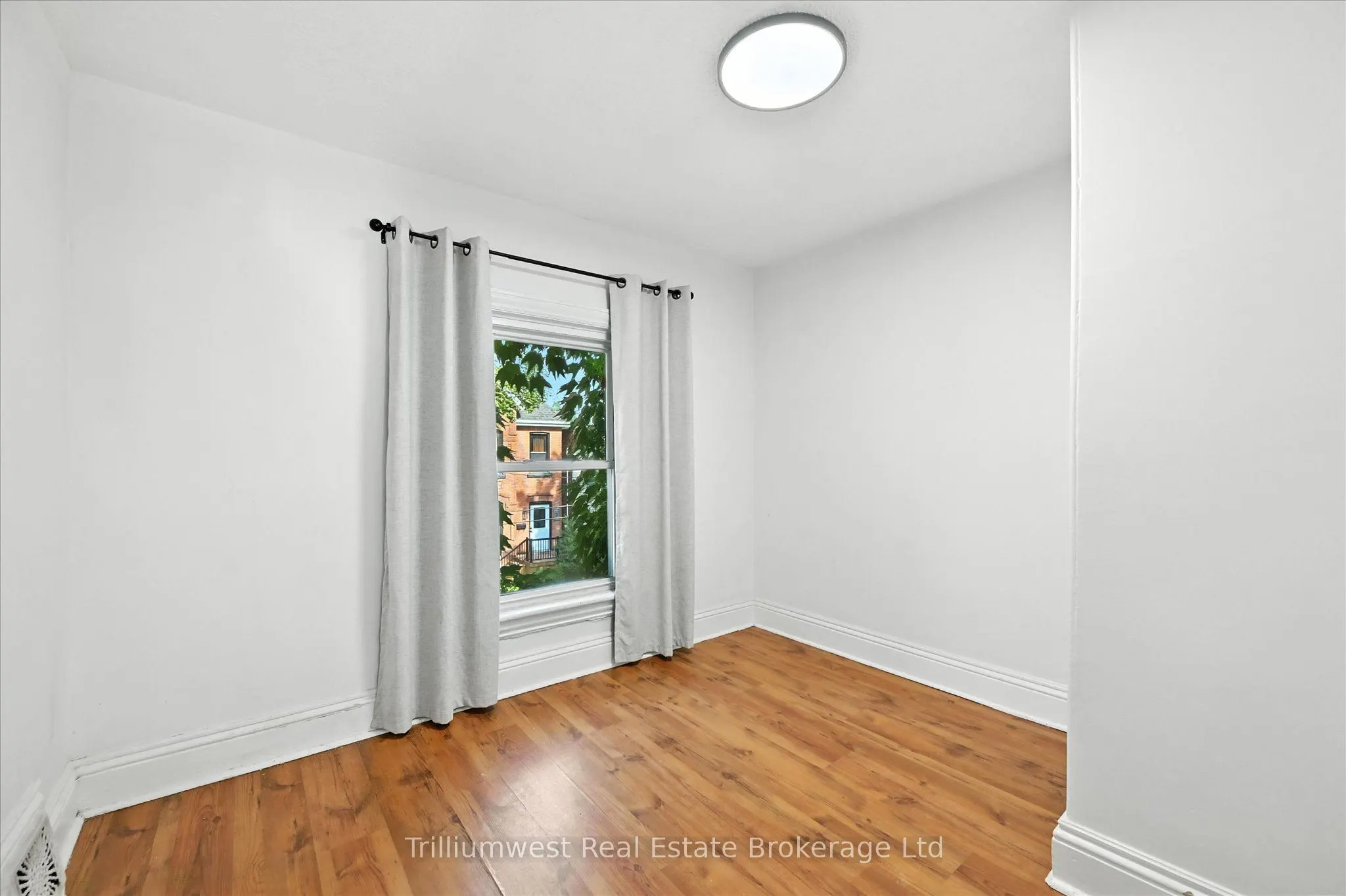 4 Madison Avenue
