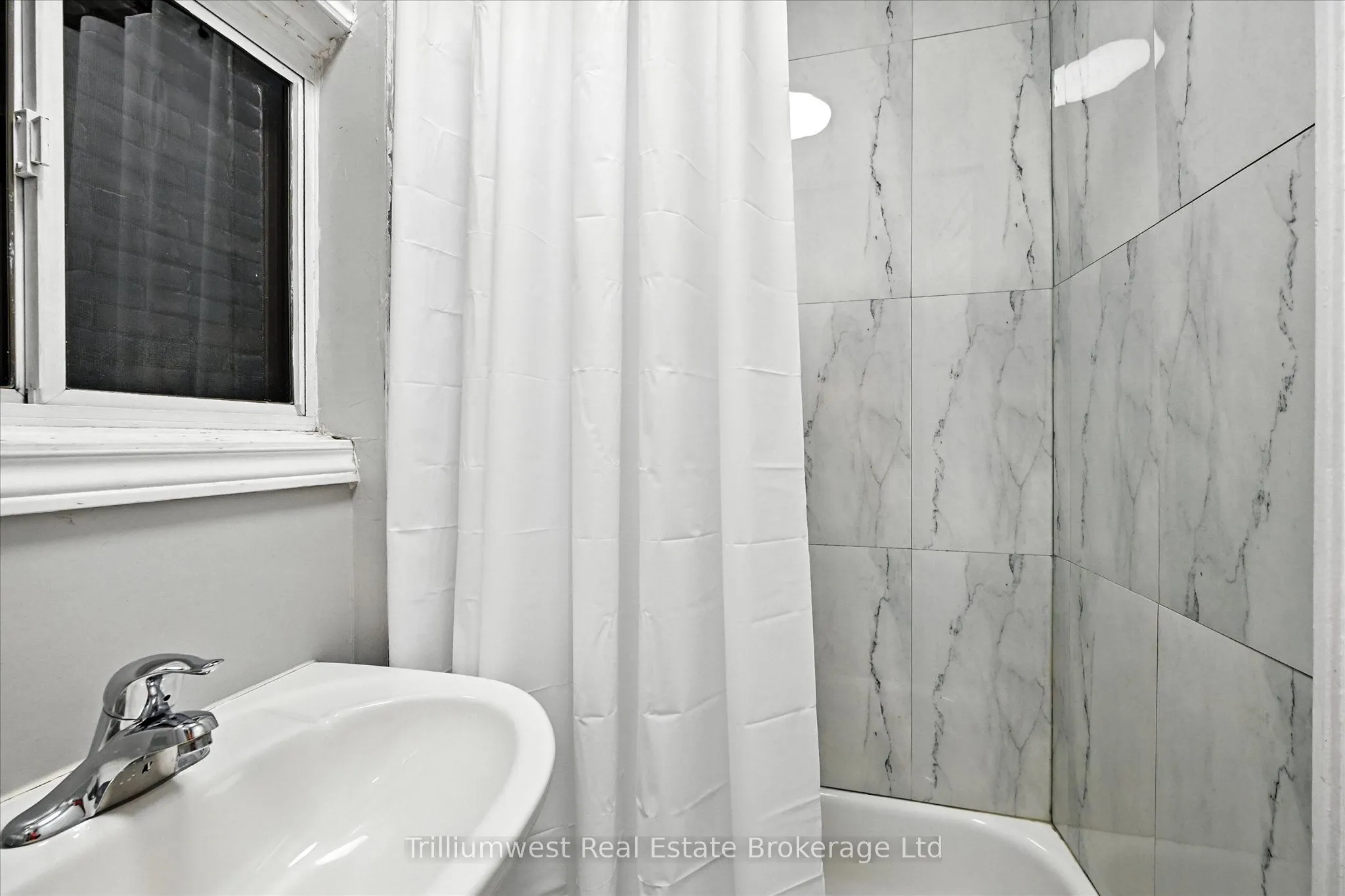 4 Madison Avenue