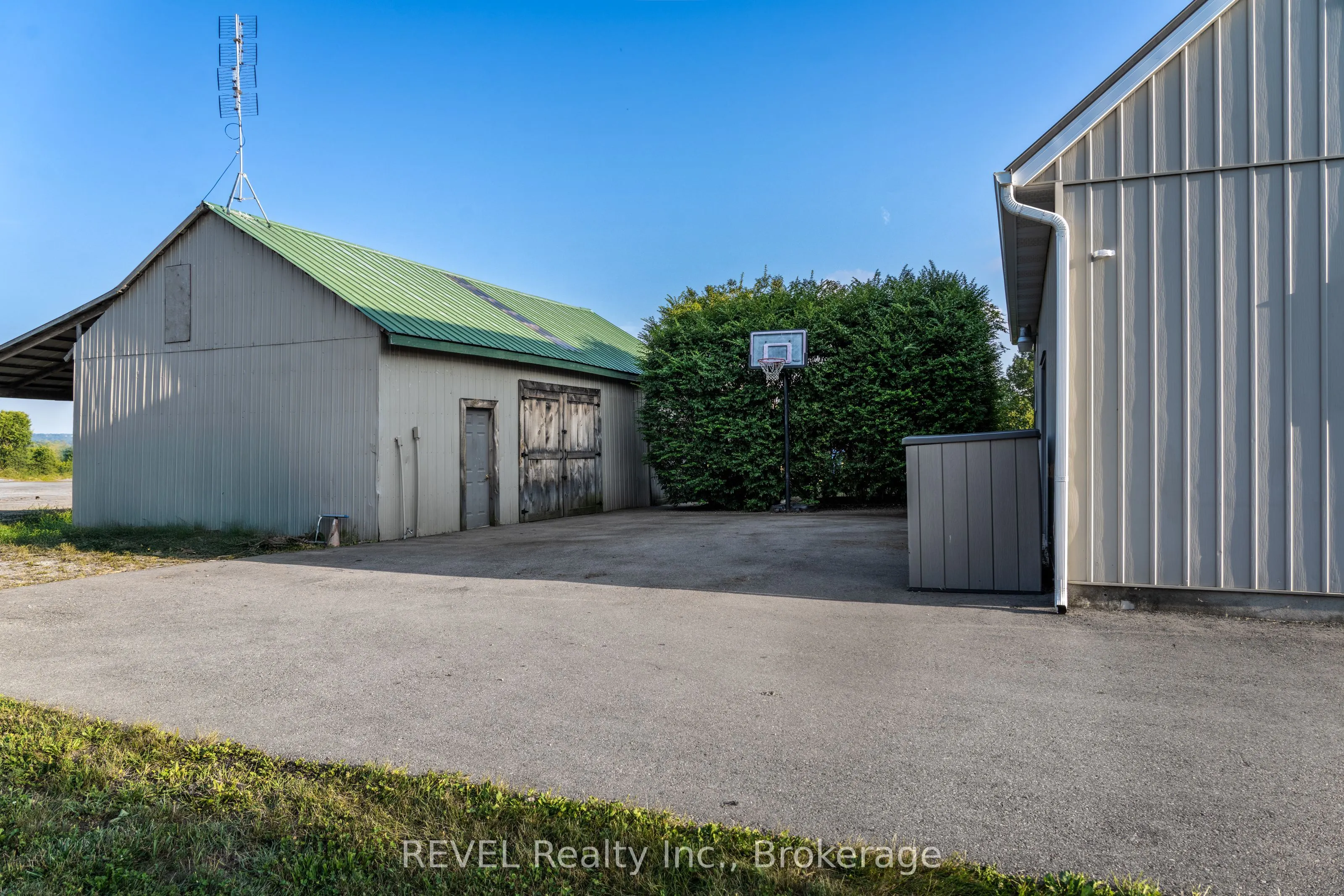 1291 Concession 2 Road