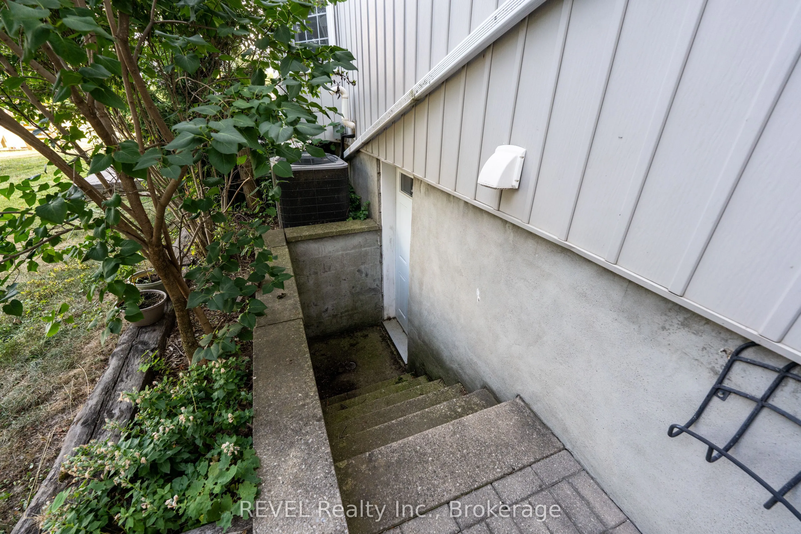 1291 Concession 2 Road