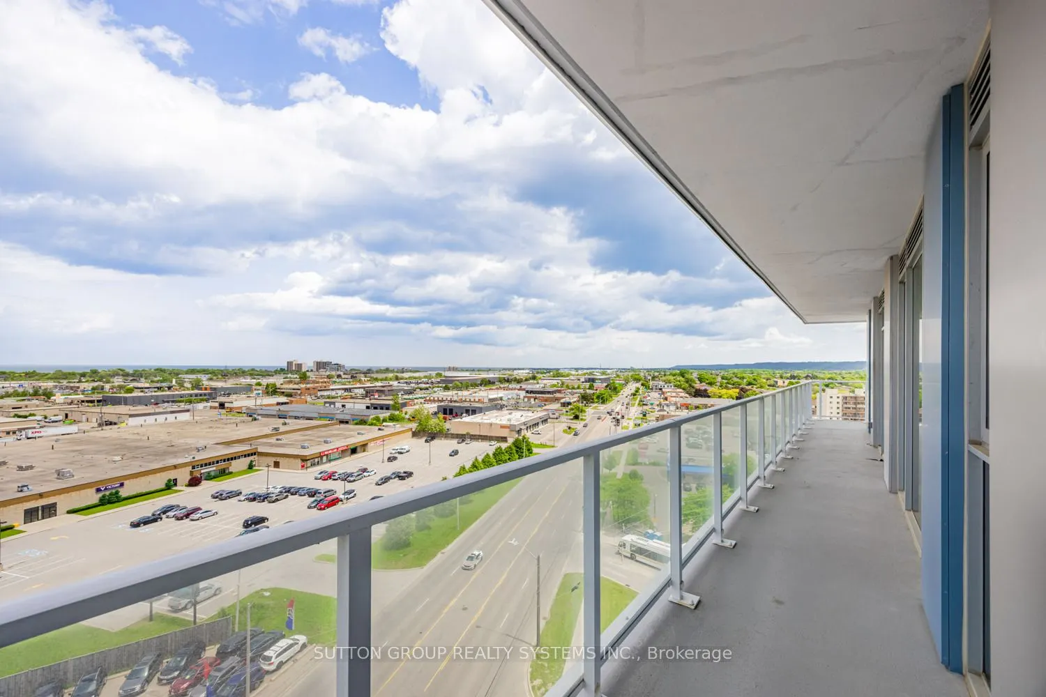 2782 Barton Street E, #916