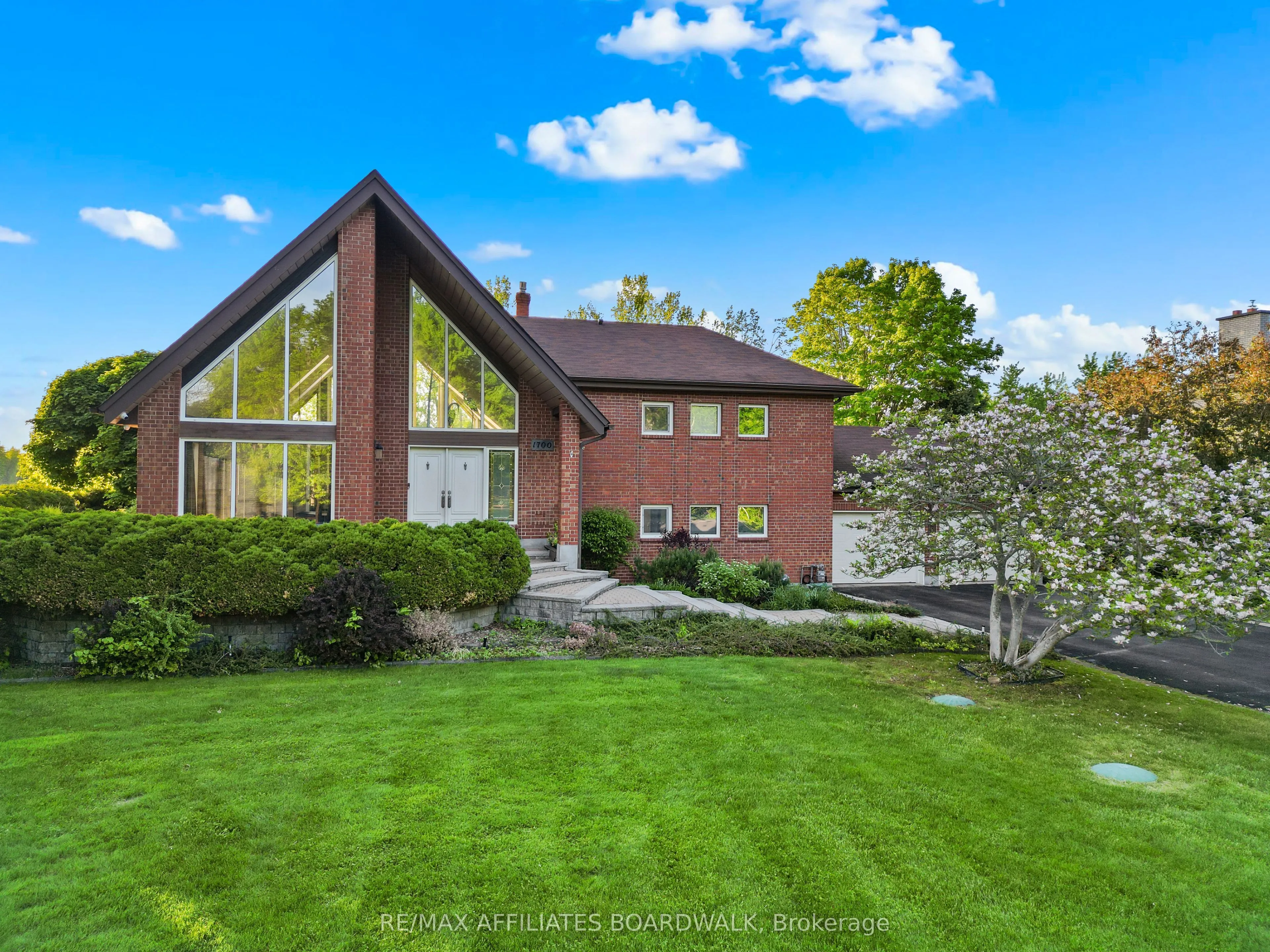 1700 Lakeshore Drive