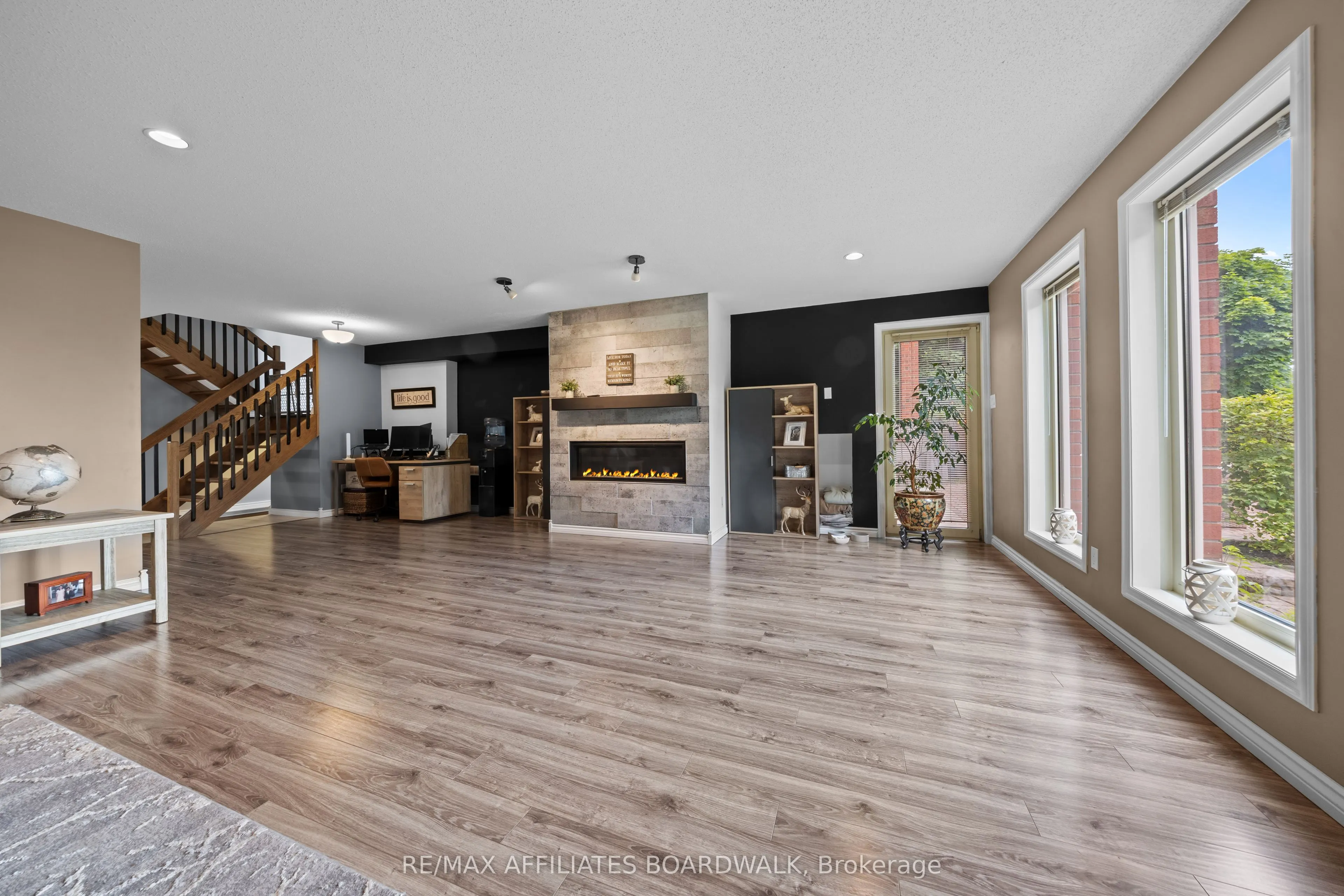 1700 Lakeshore Drive