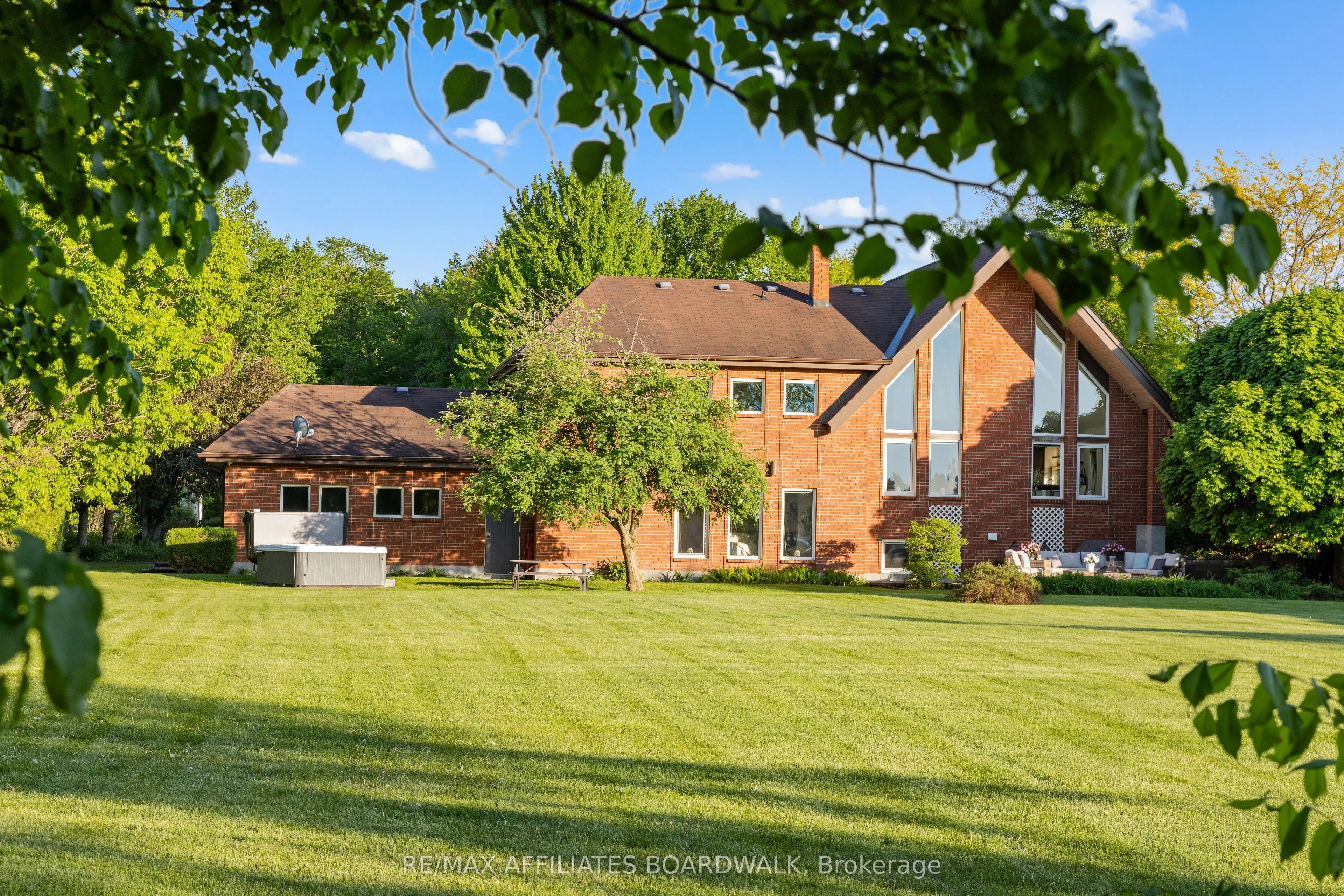 1700 Lakeshore Drive