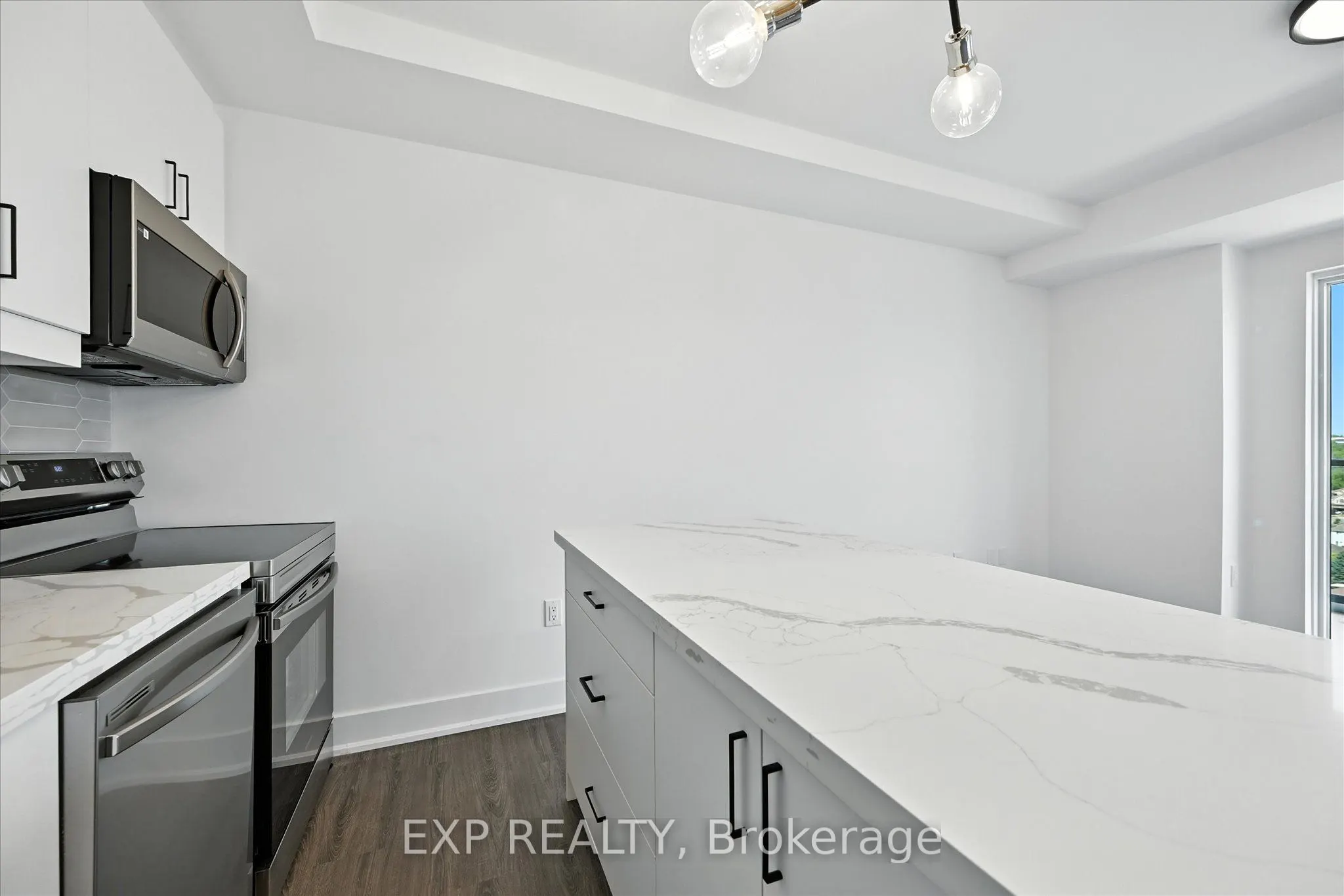 575 Conklin Road, #1020