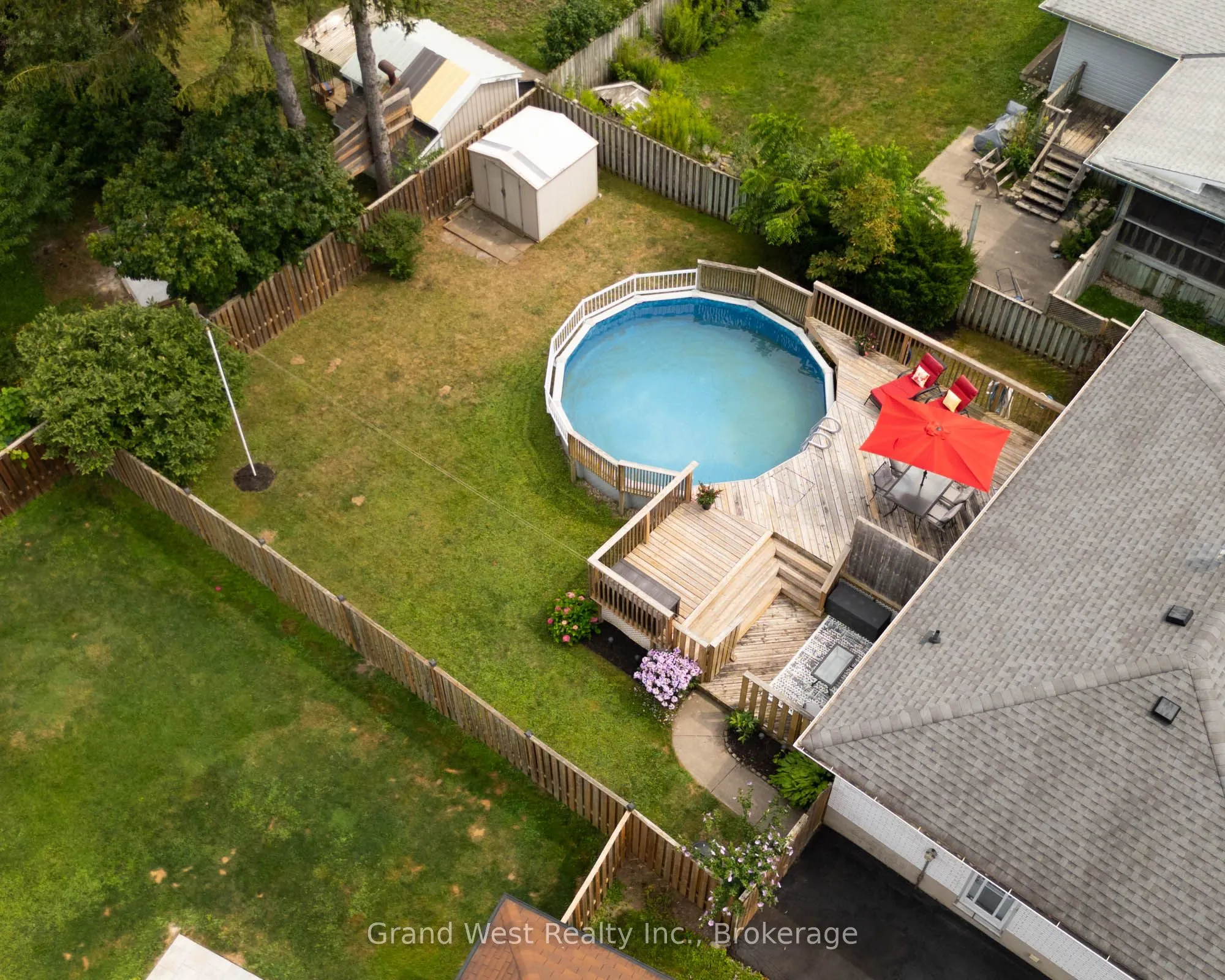 67 Elmwood Crescent