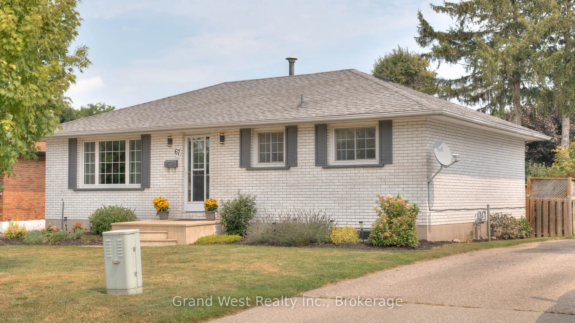67 Elmwood Crescent