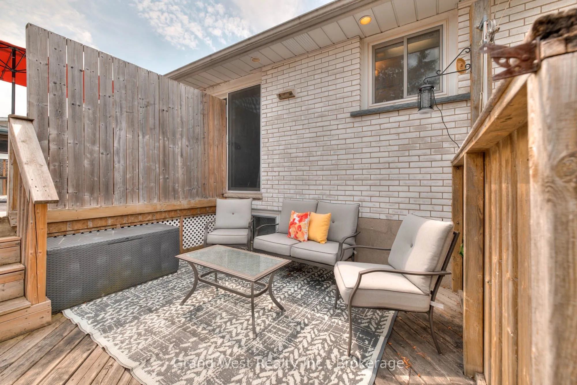 67 Elmwood Crescent