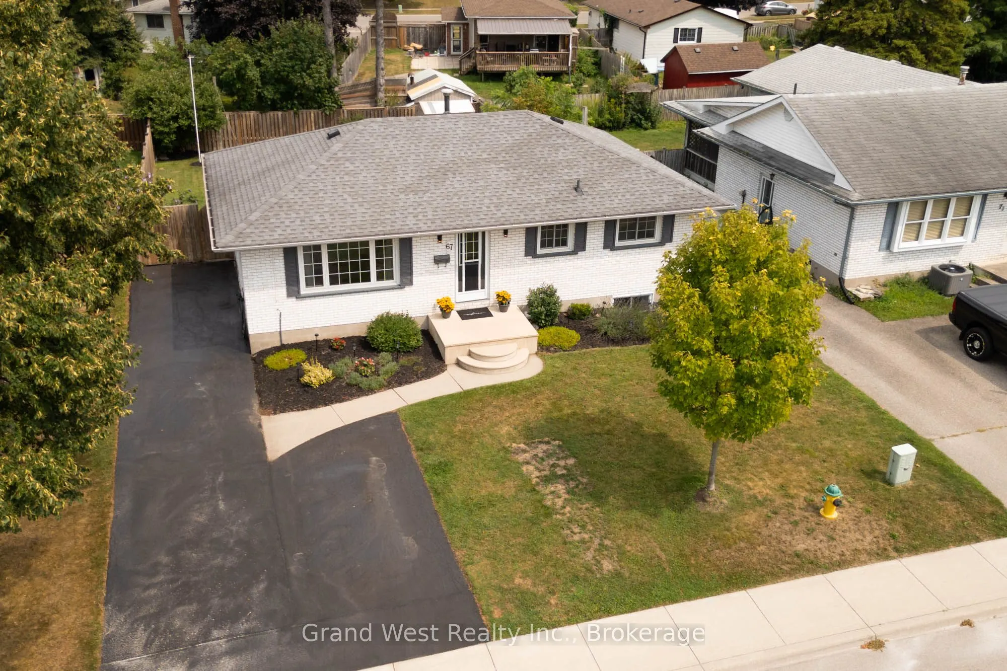 67 Elmwood Crescent