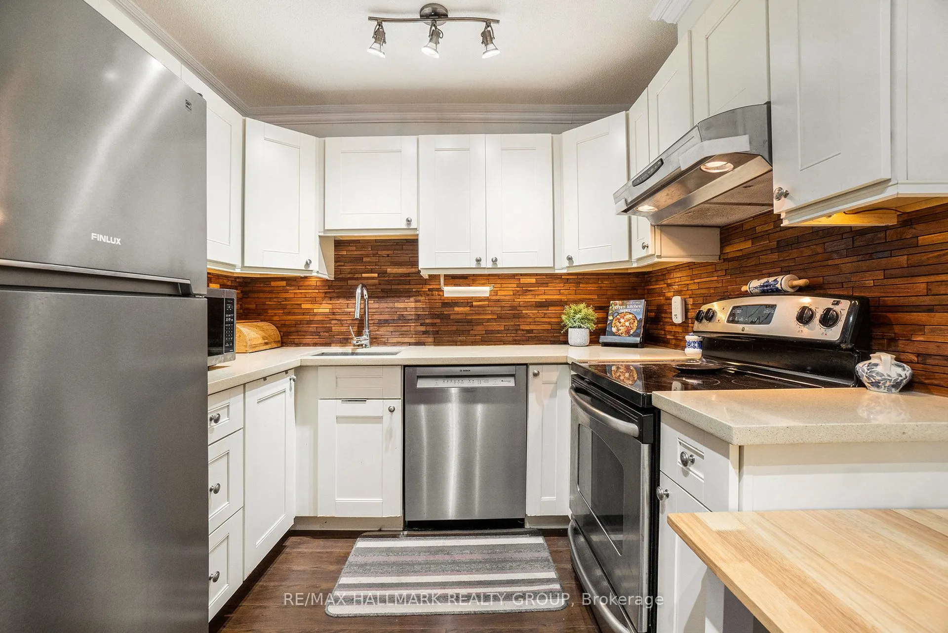 40 Landry Street, #1406