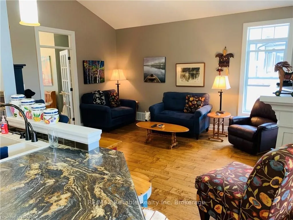 22 Thimbleweed Drive