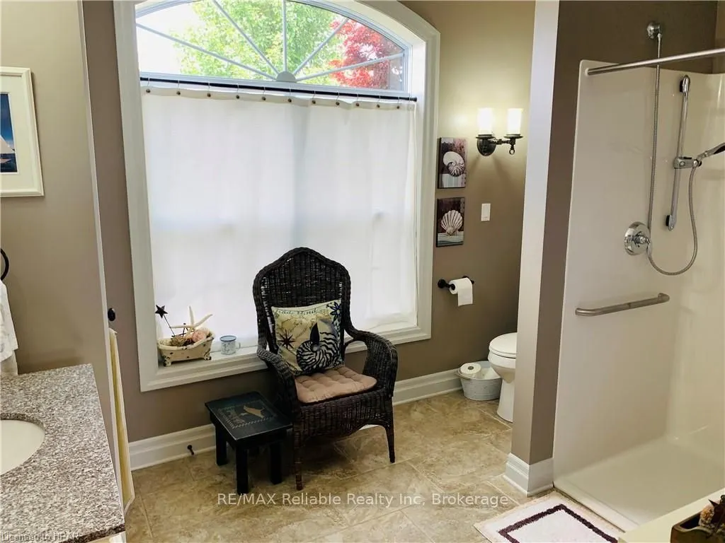 22 Thimbleweed Drive