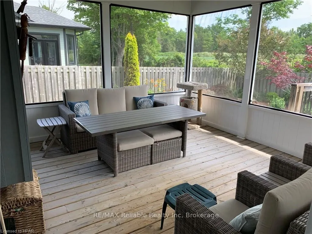 22 Thimbleweed Drive