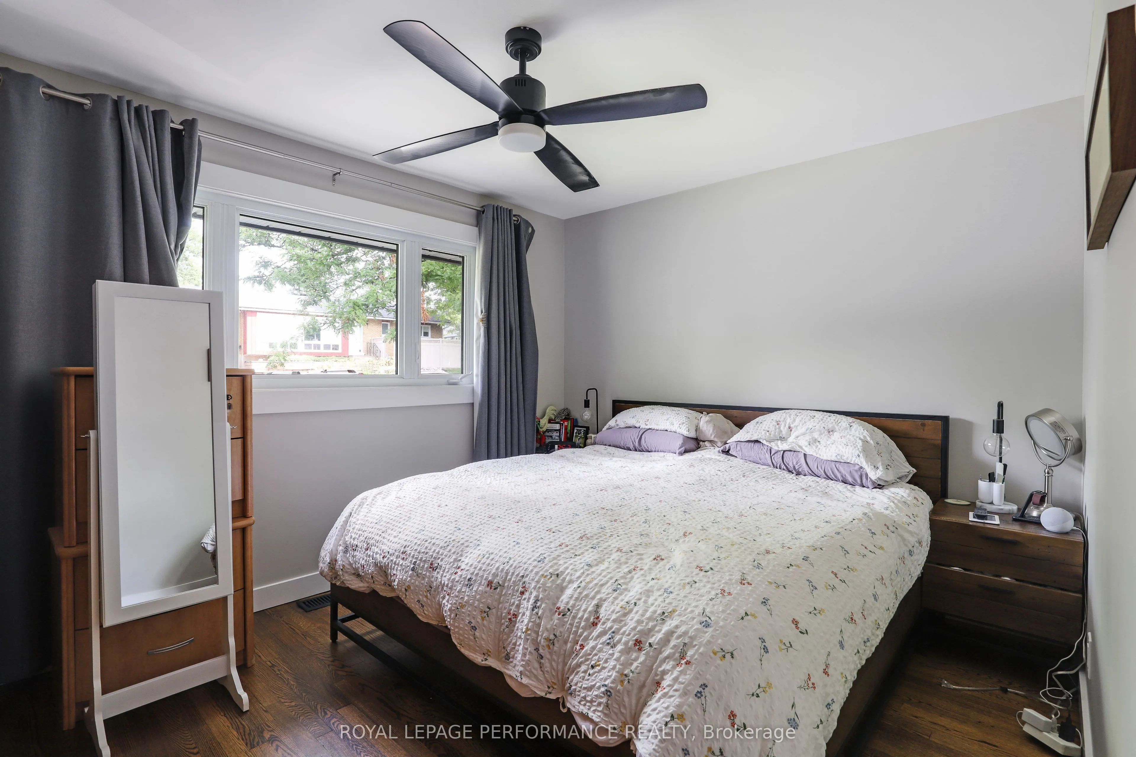 926 Charleswood Avenue, #main floor