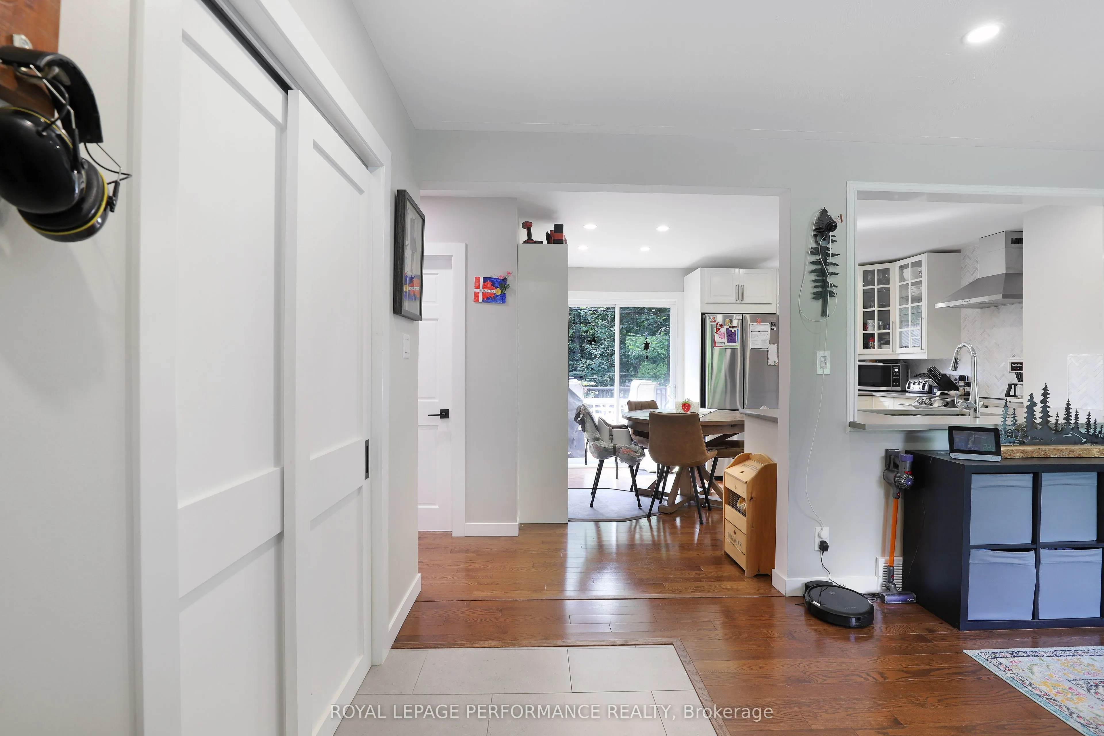 926 Charleswood Avenue, #main floor