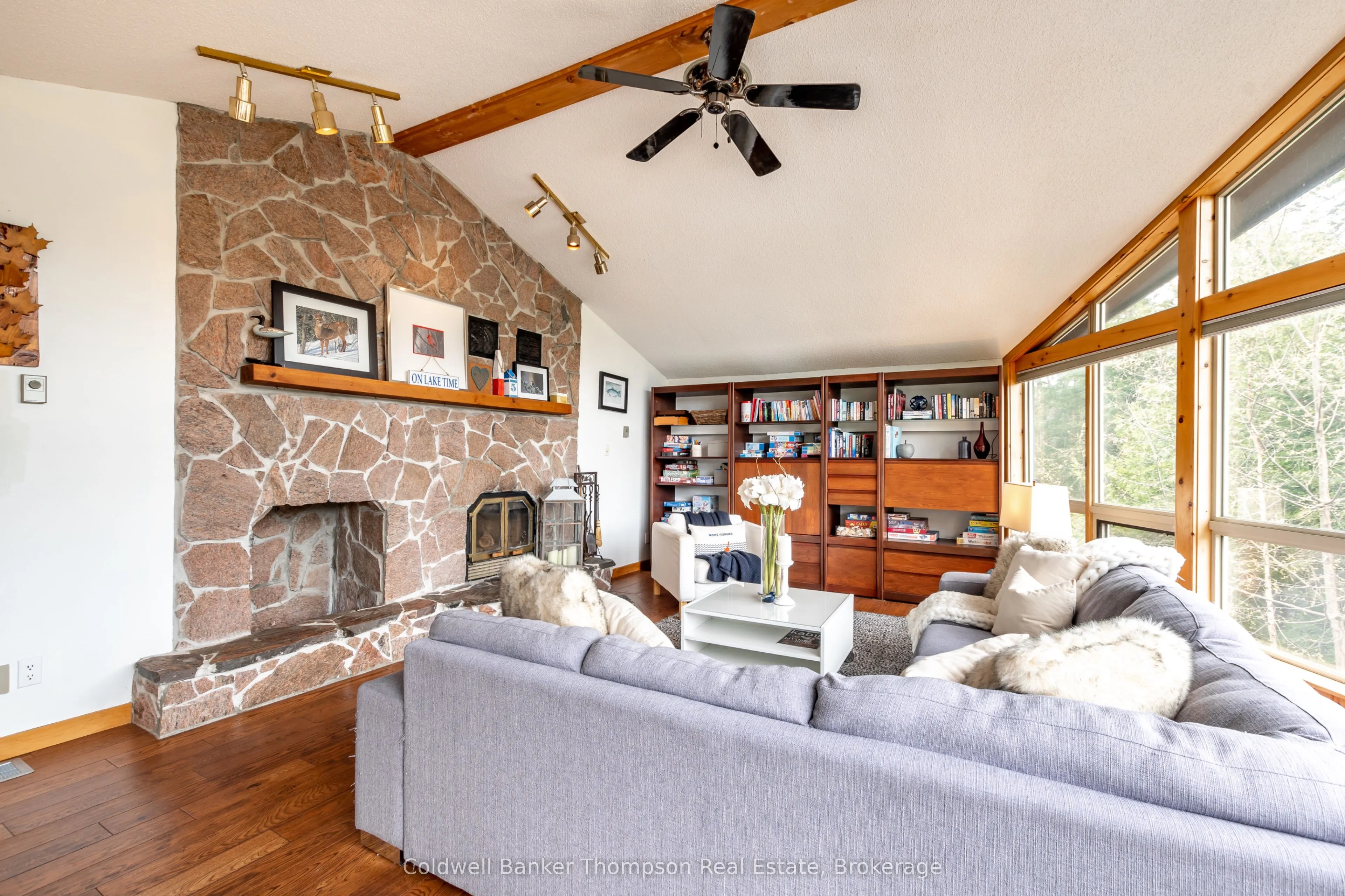 1063 Lakeview Road