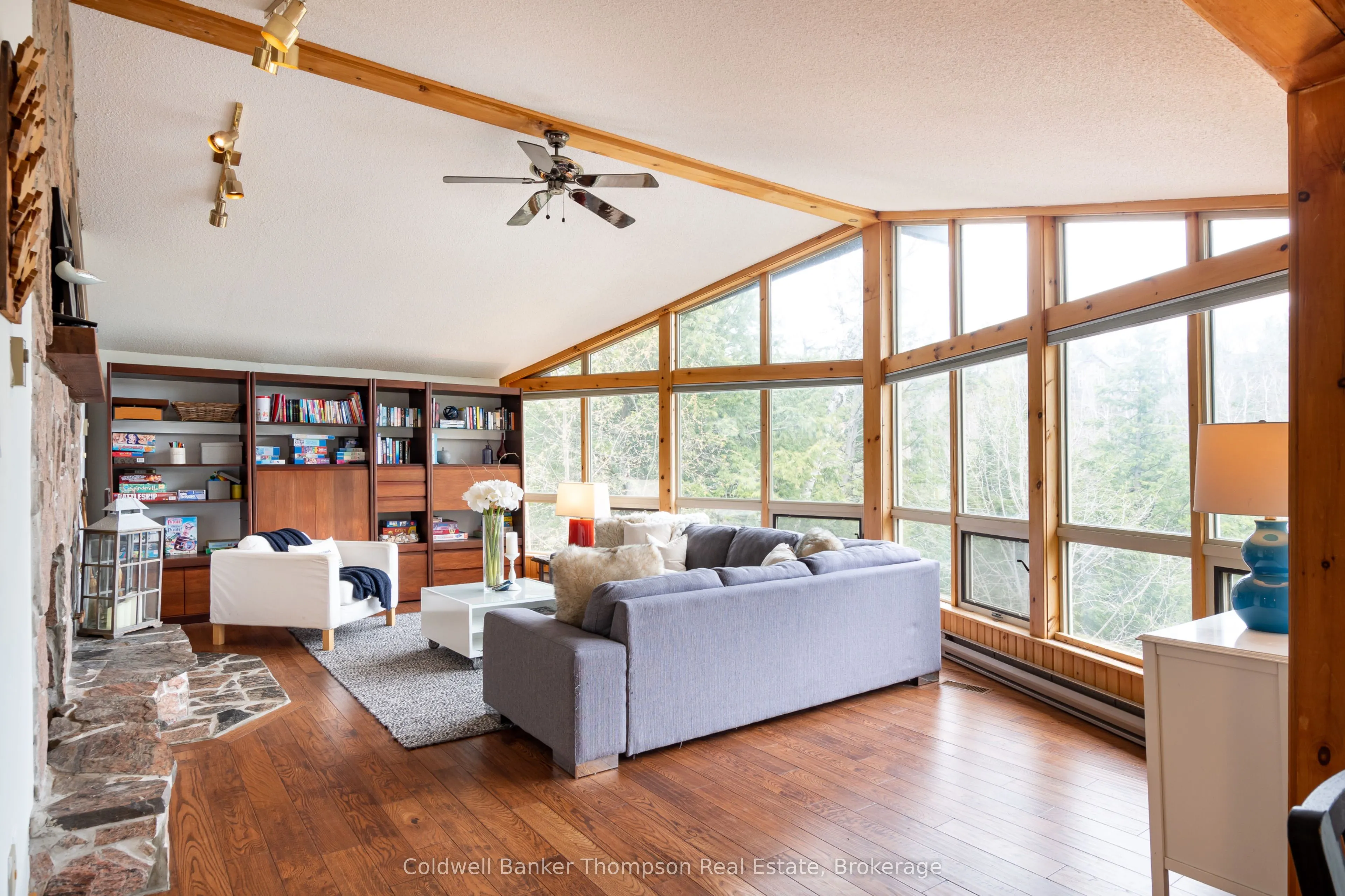 1063 Lakeview Road