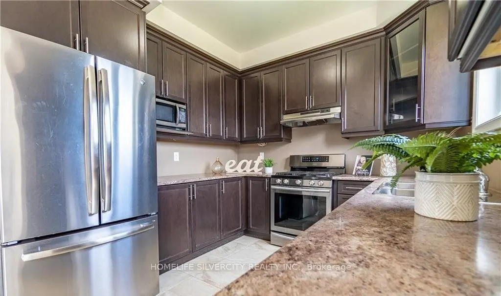 1029 Upper Thames Drive