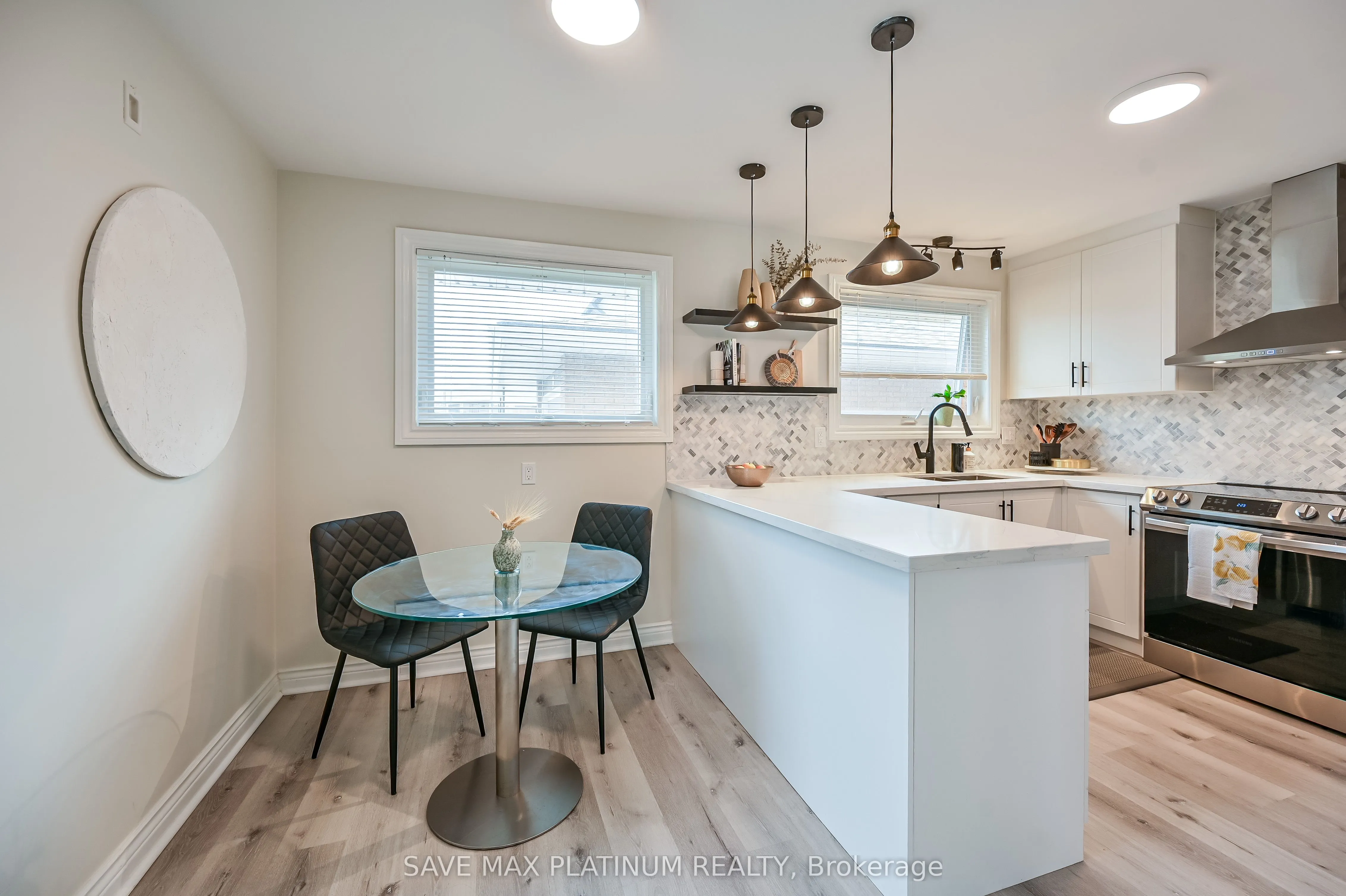 18 Gardenia Court