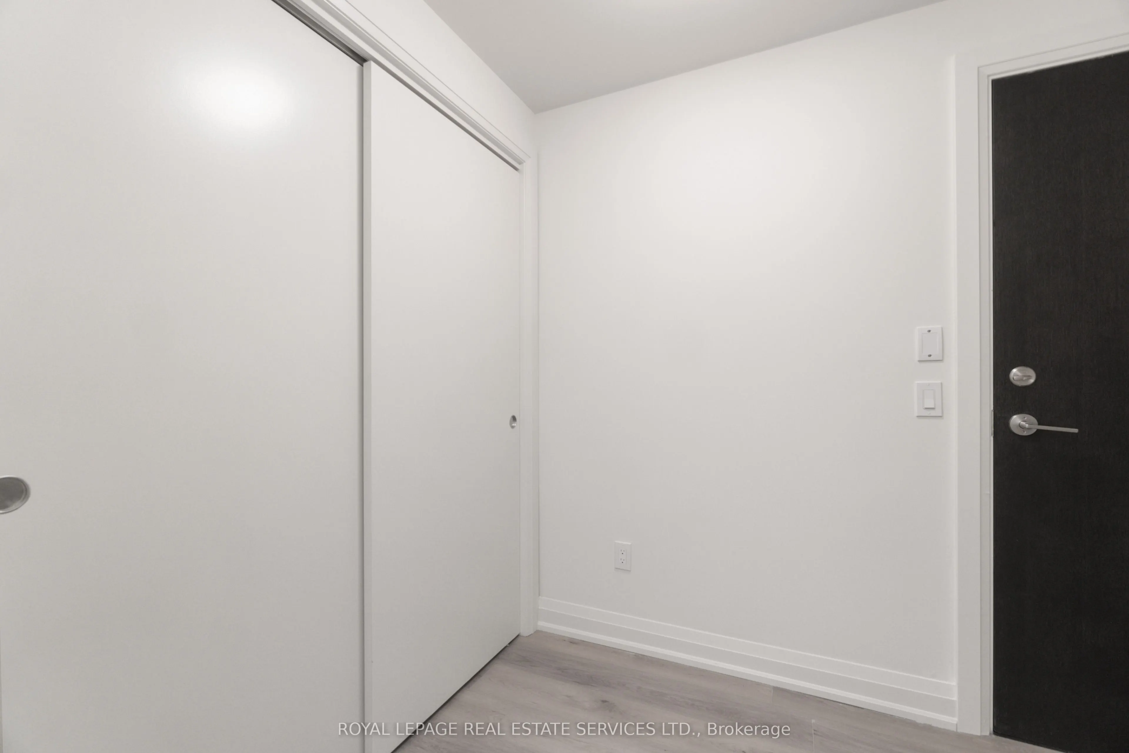 385 WINSTON Road, #1702