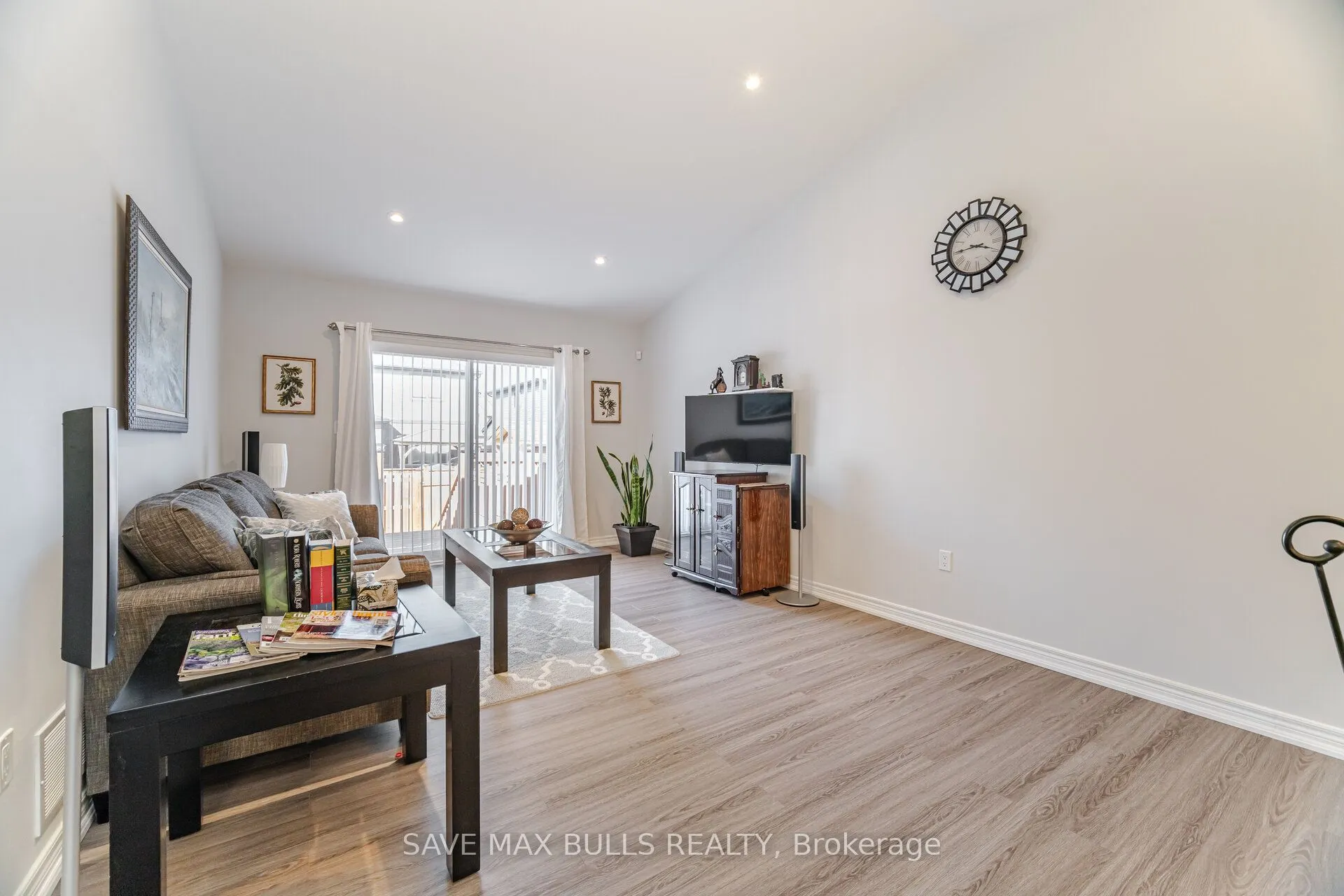 127 ACACIA Road
