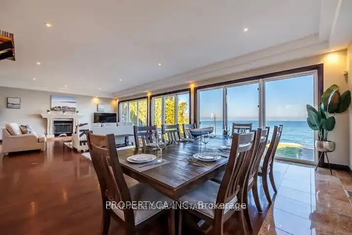 55 Lakeview Drive