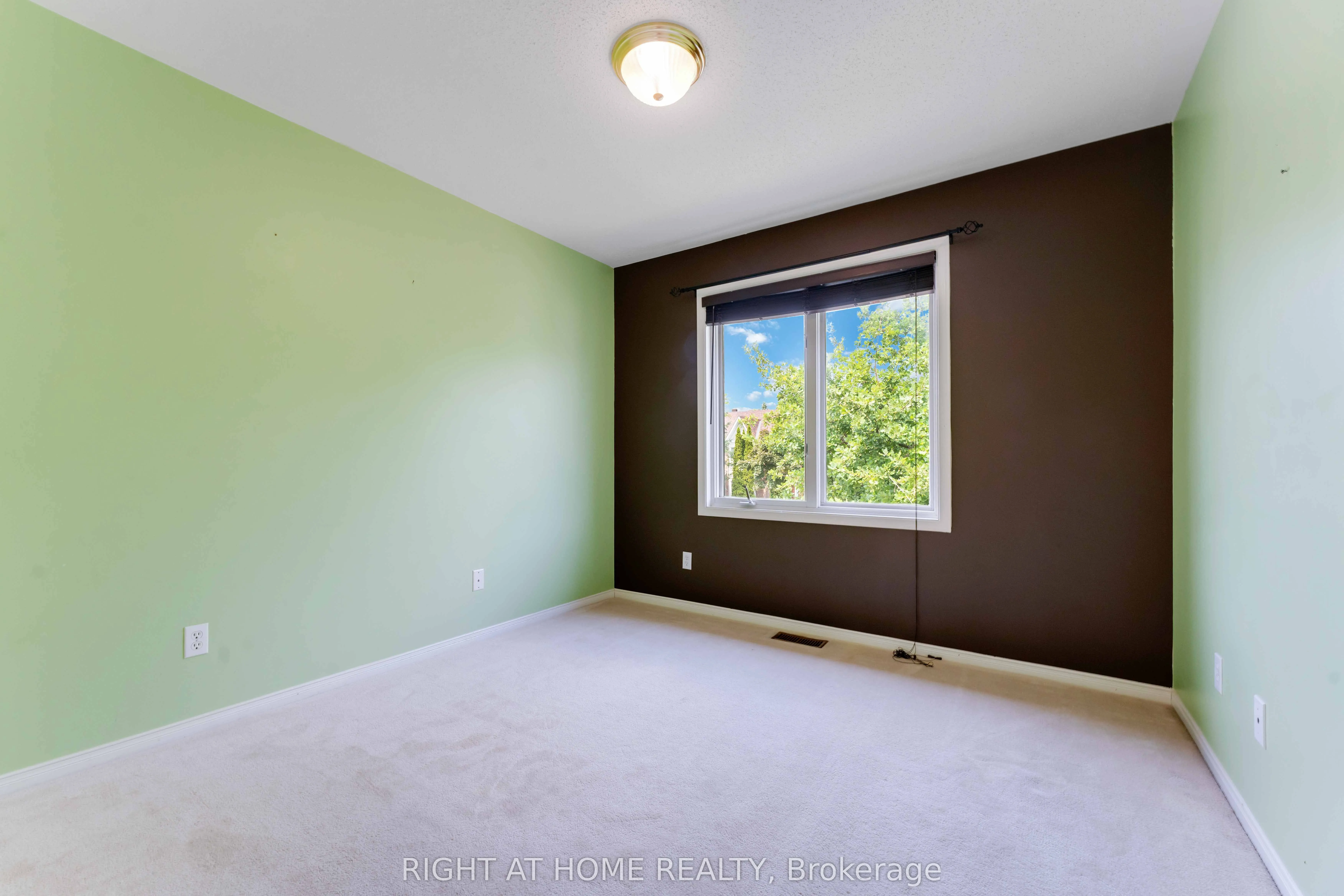 373 Stoneway Drive